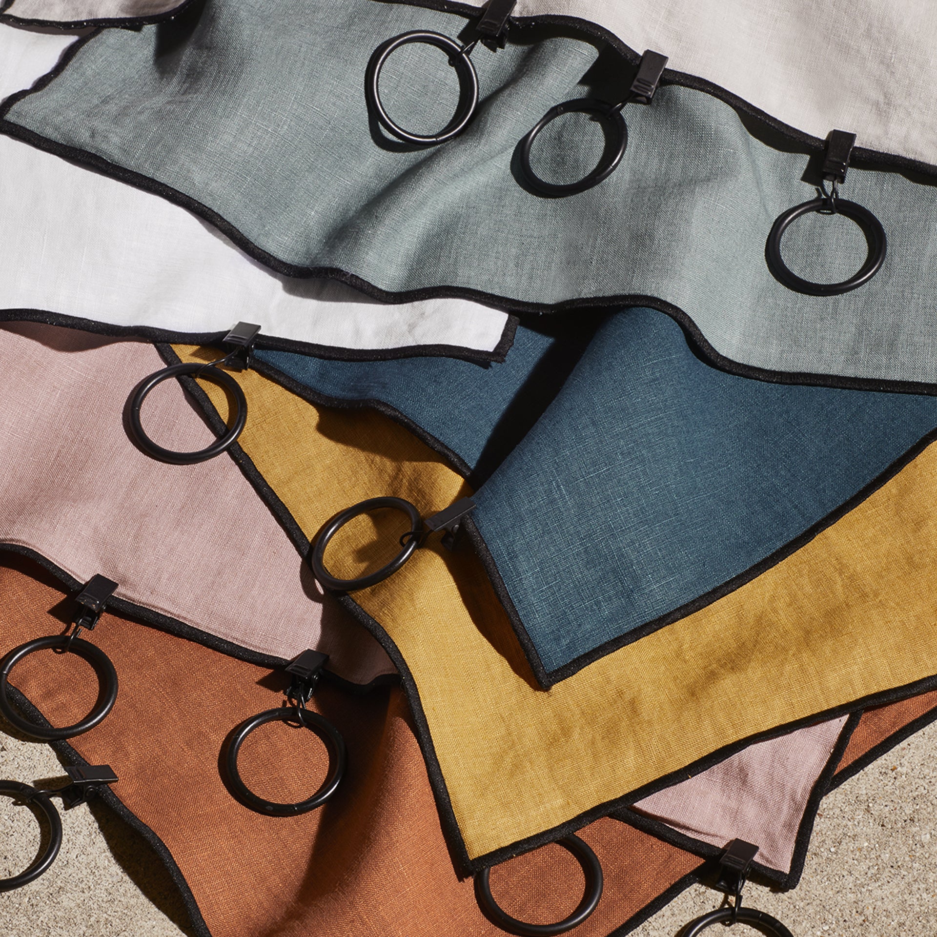 Comment poser sa tringle à rideaux ?