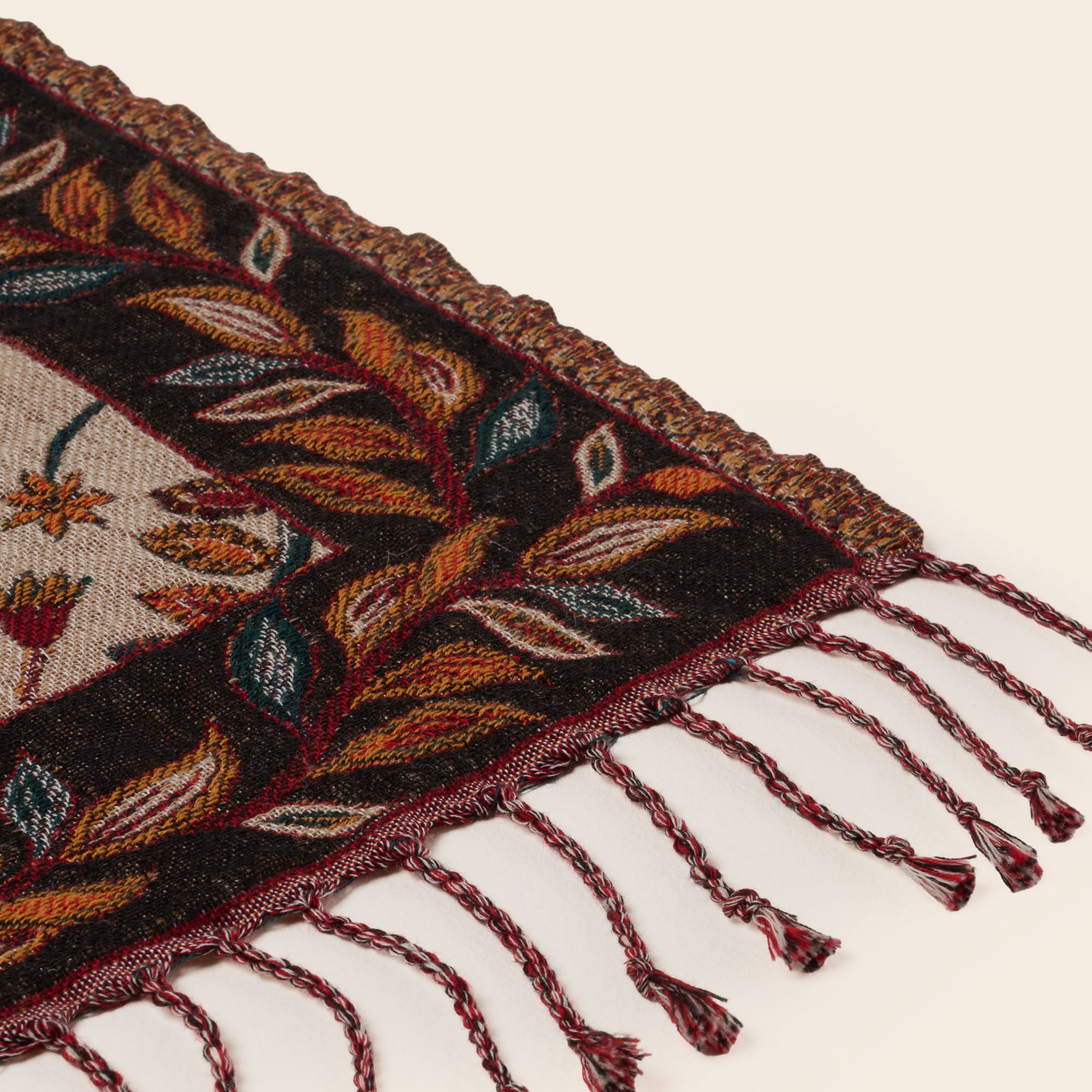 SUNDARI ivoorkleurige en veelkleurige deken