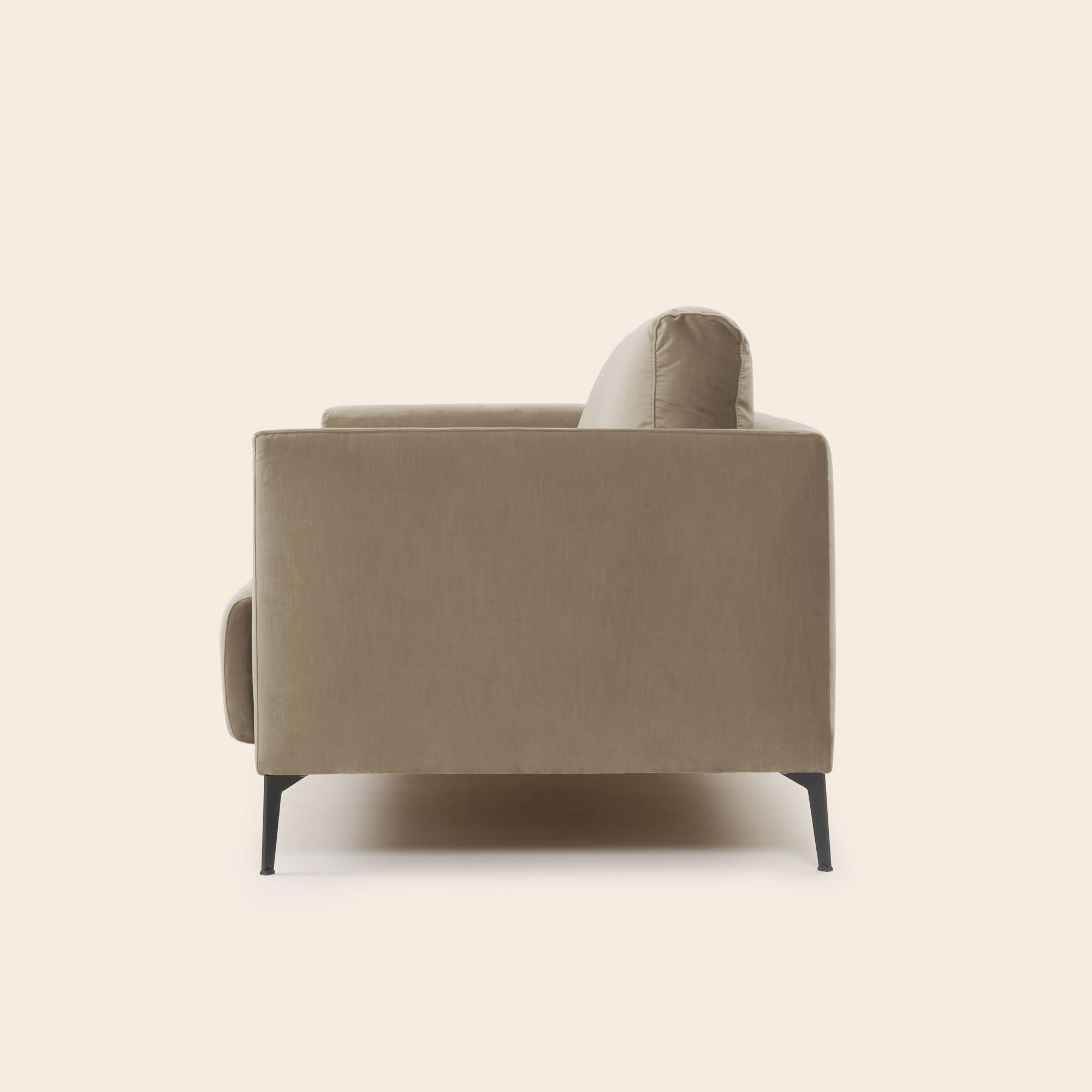 2-Sitzer-Sofa ODELLE schicker beige Samt
