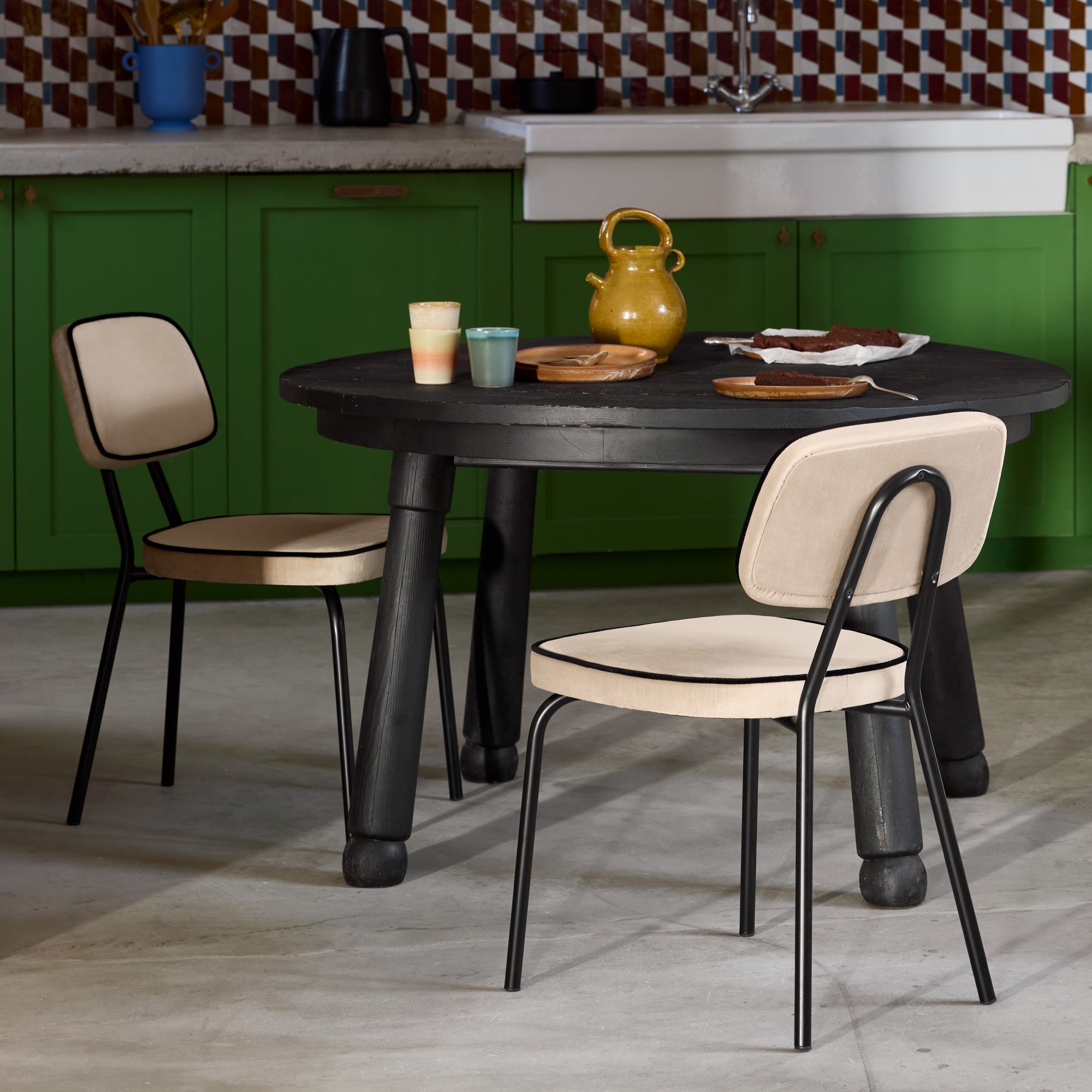 YSABEAU chic beige velvet chair with piping