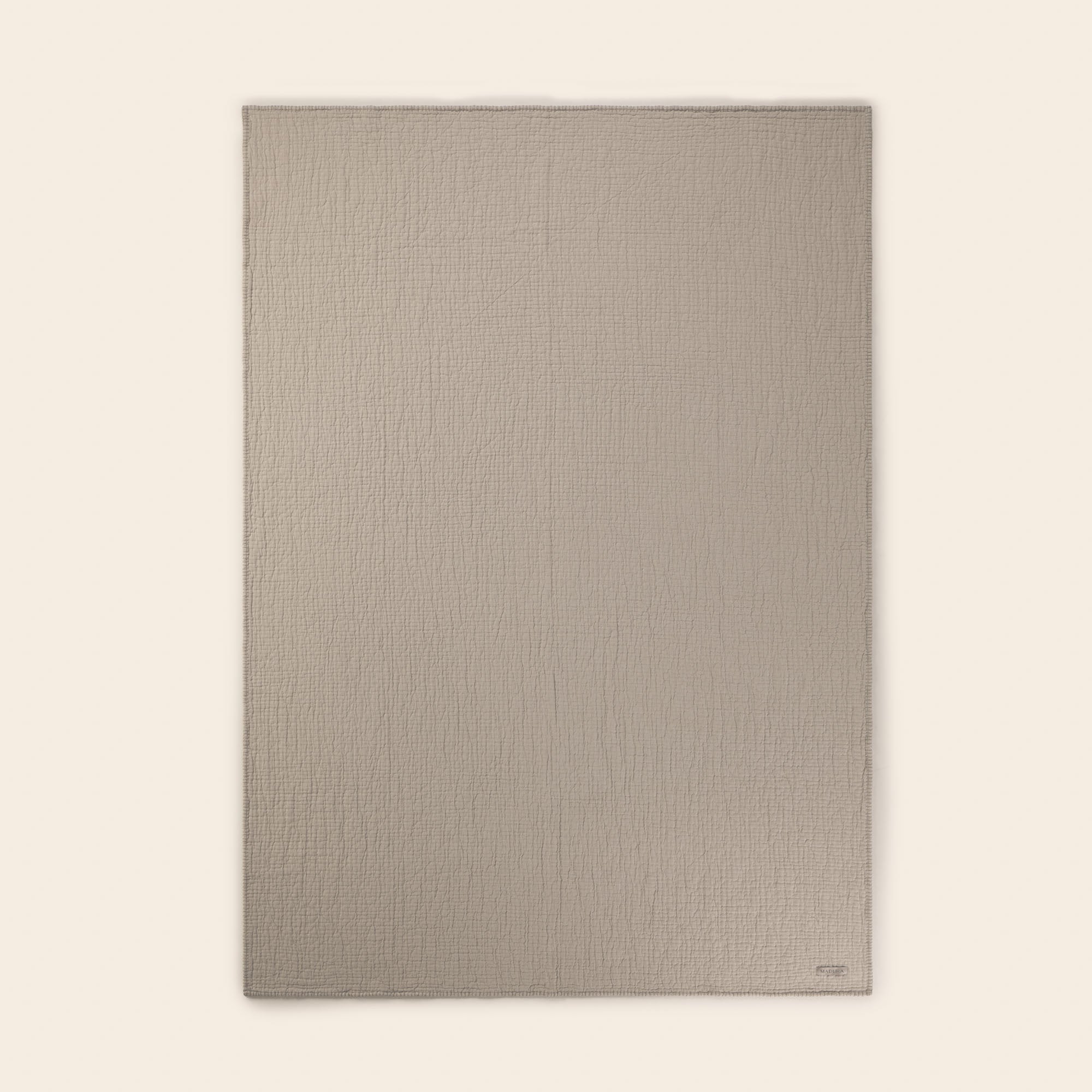 ILARIO Tagesdecke aus Natur- und Muschelmuster