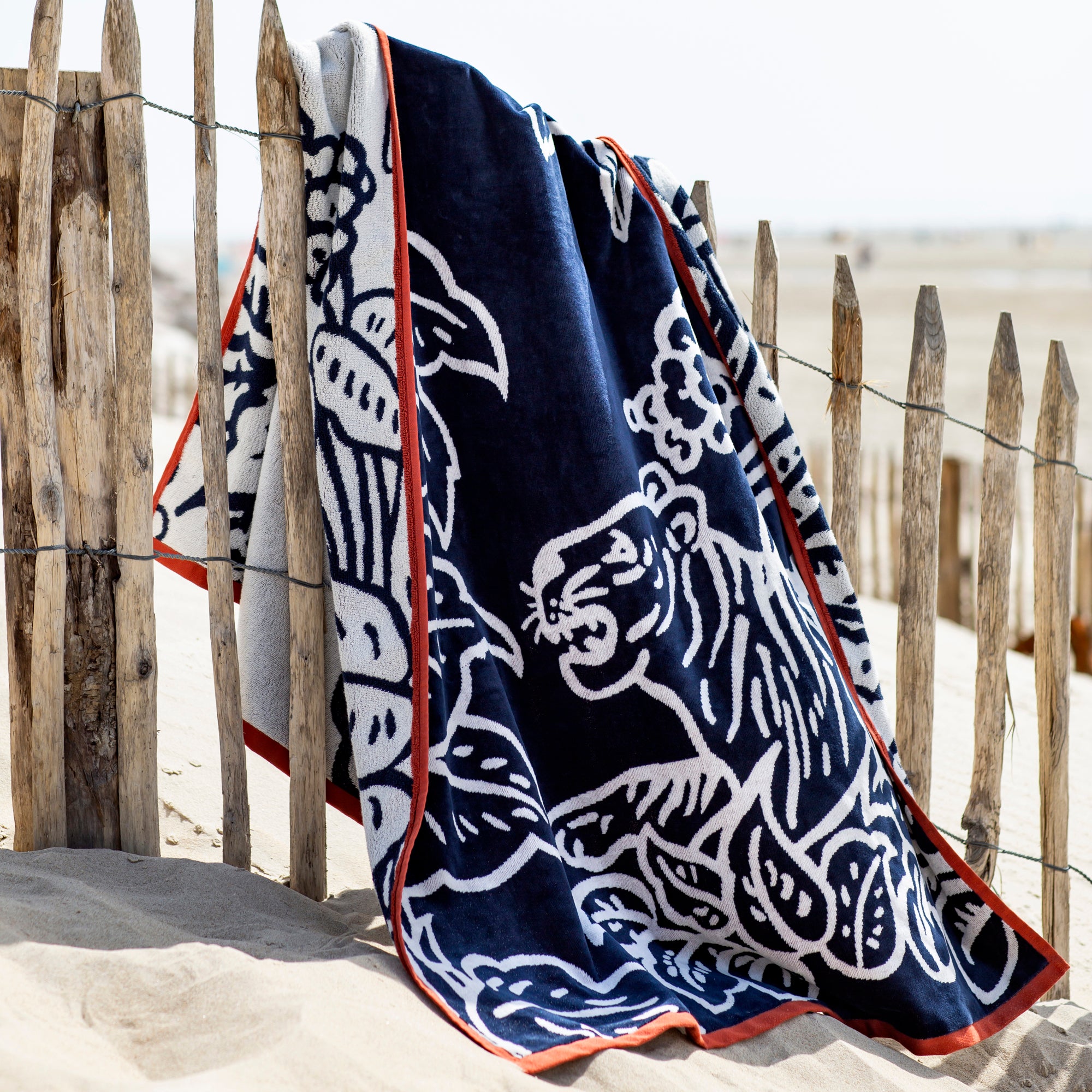 Drap de plage TIGRIS marine et ivoire