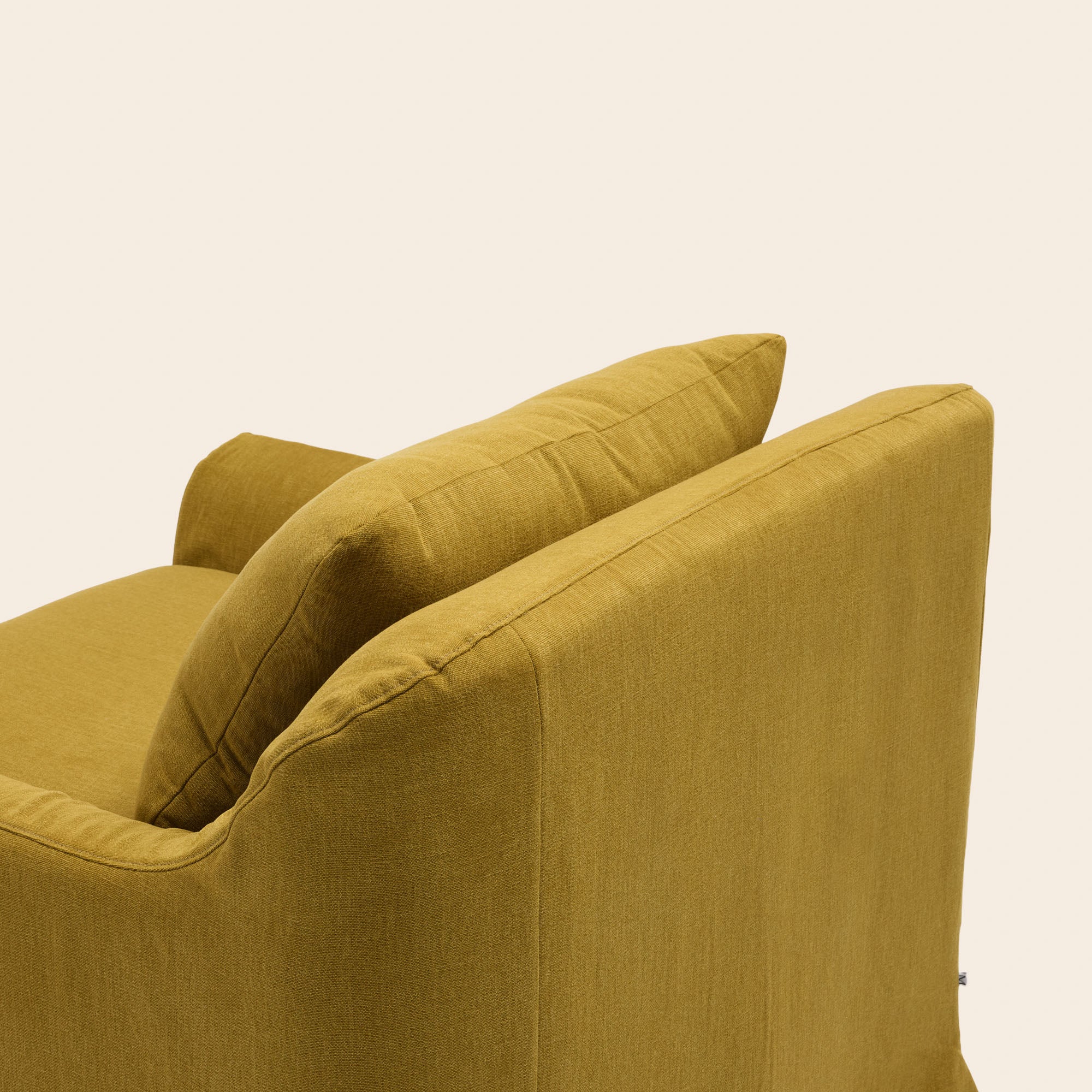 Poltrona CLARIBEL in tela curry