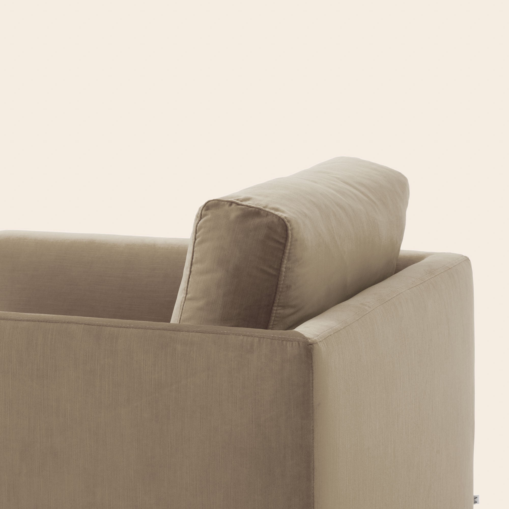 Fauteuil ODELLE velours beige chic