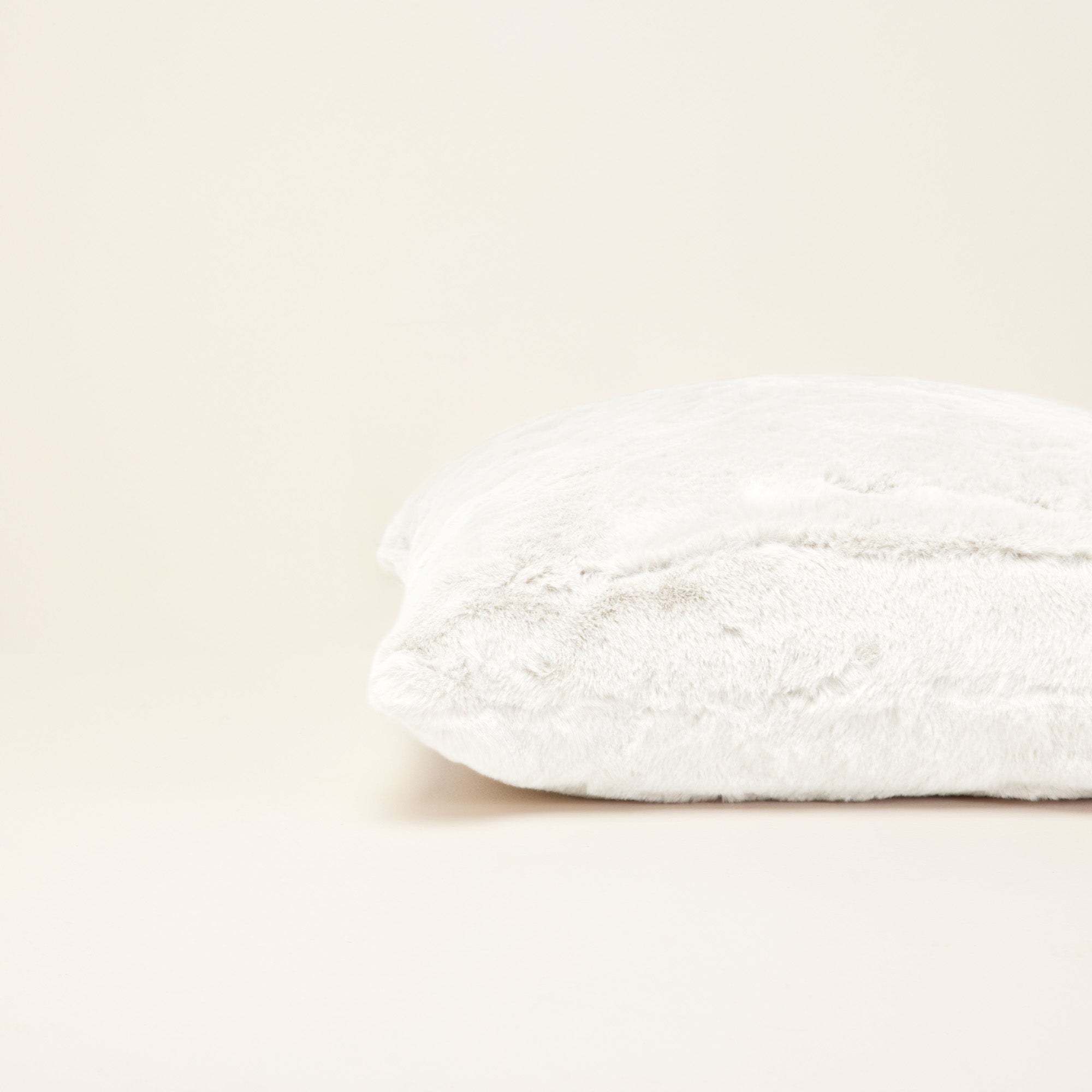 Housse de coussin BIANCA blanc hermine