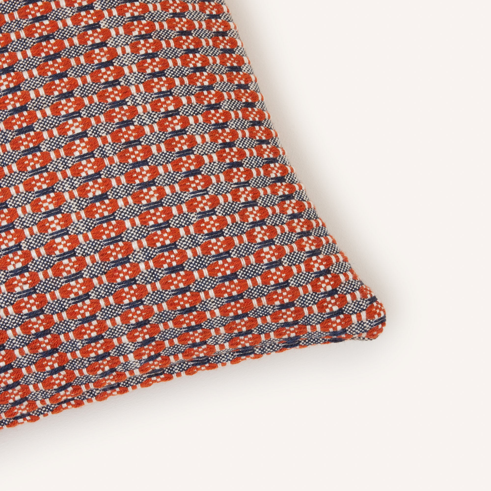 Housse de coussin EIRIK orange brûlée et orage