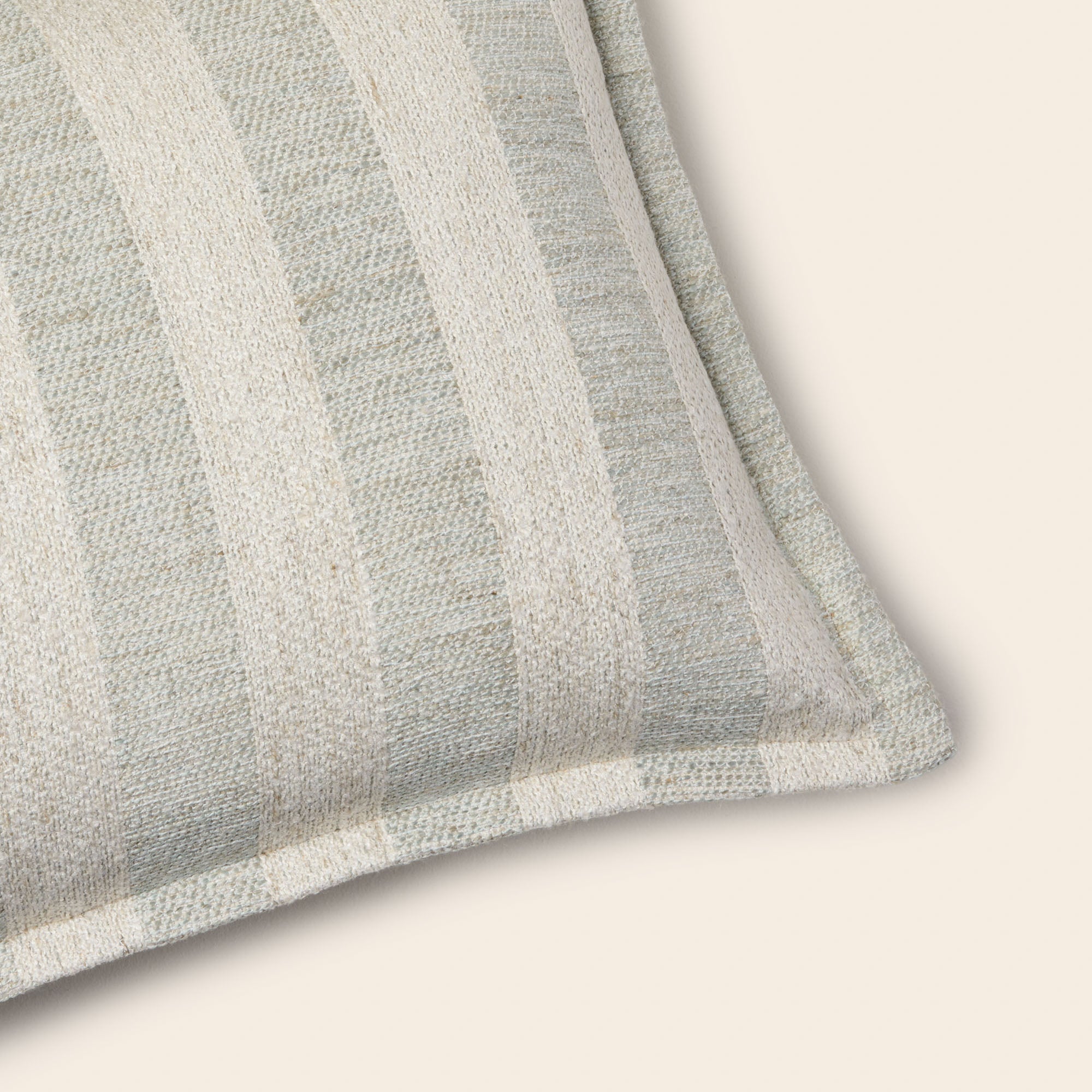 Housse de coussin FABBIO céladon et naturel