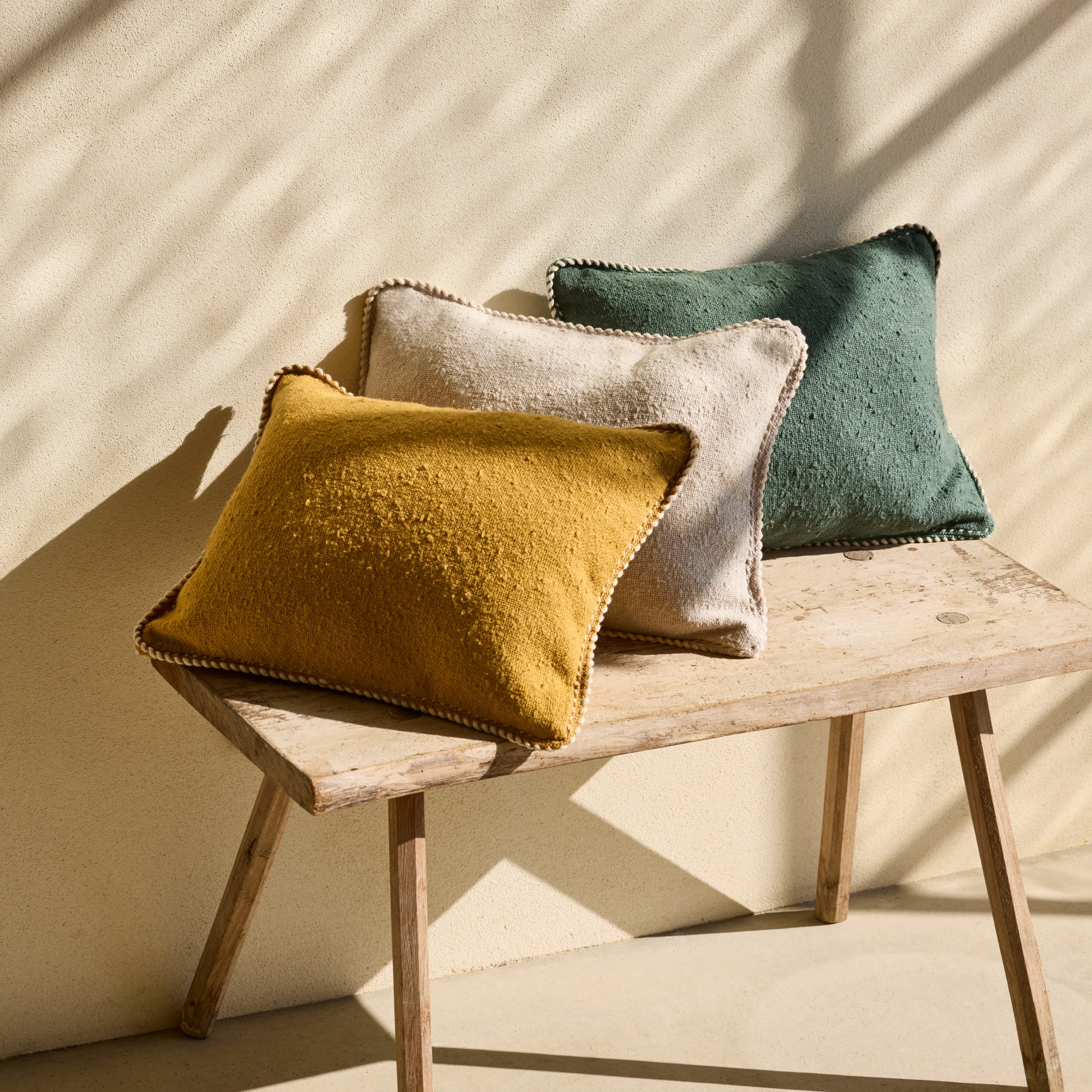 Housse de coussin GANJI vert cyprès