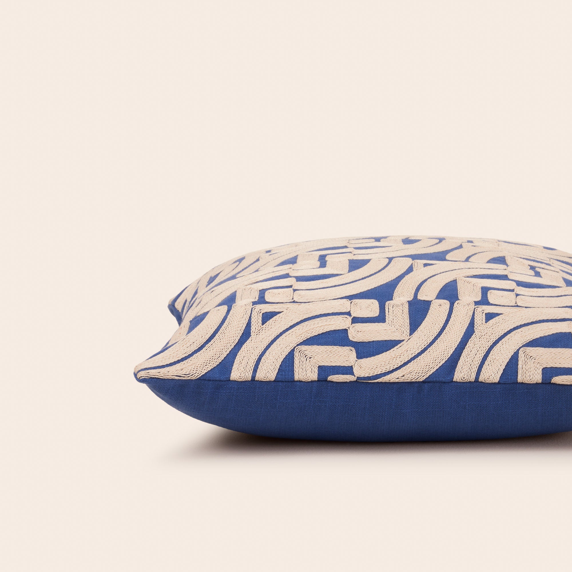 Housse de coussin IAKOBO bleu et naturel