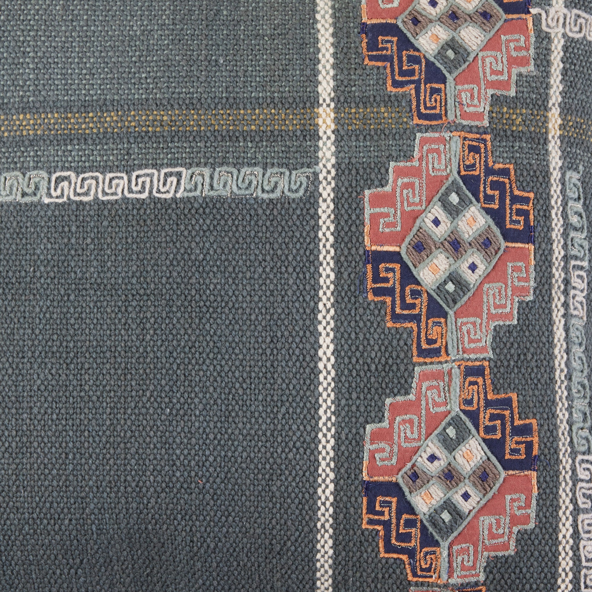 Housse de coussin IZTEL vert grisé et multicolore