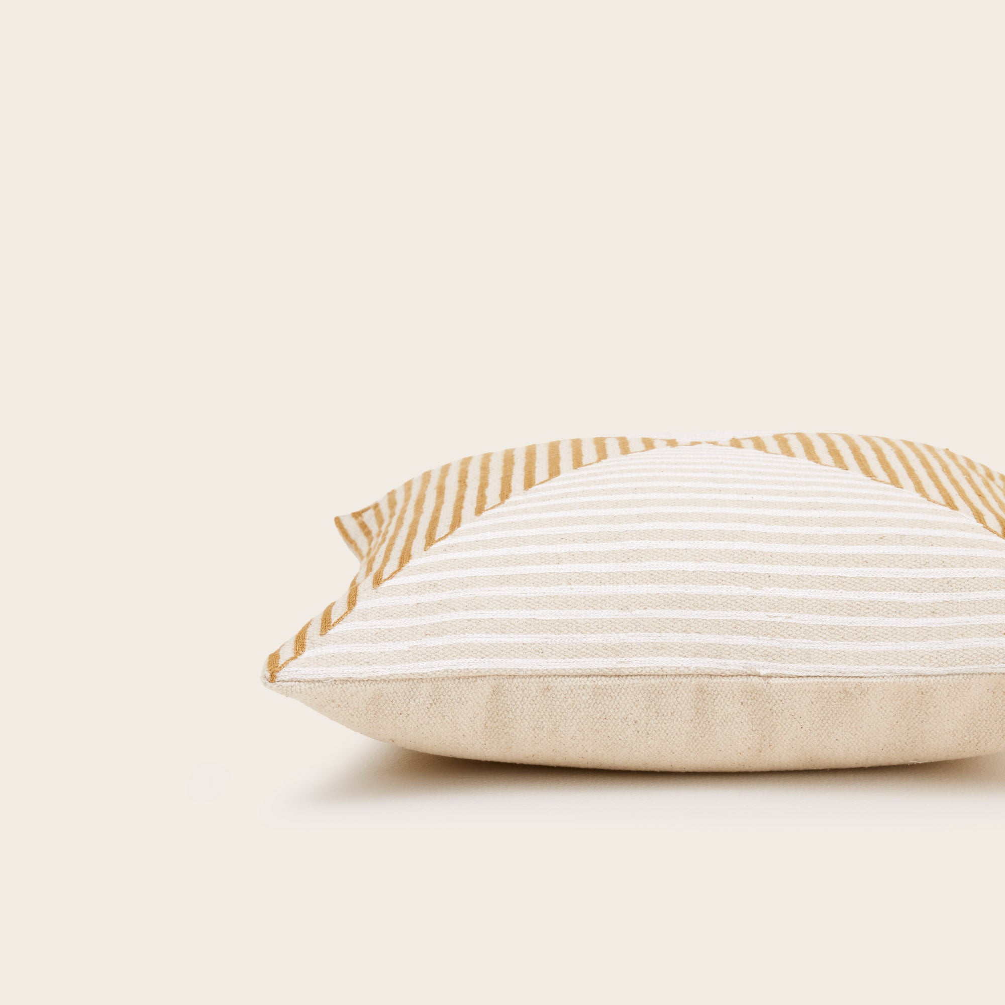 Housse de coussin JHULIO naturel et moutarde