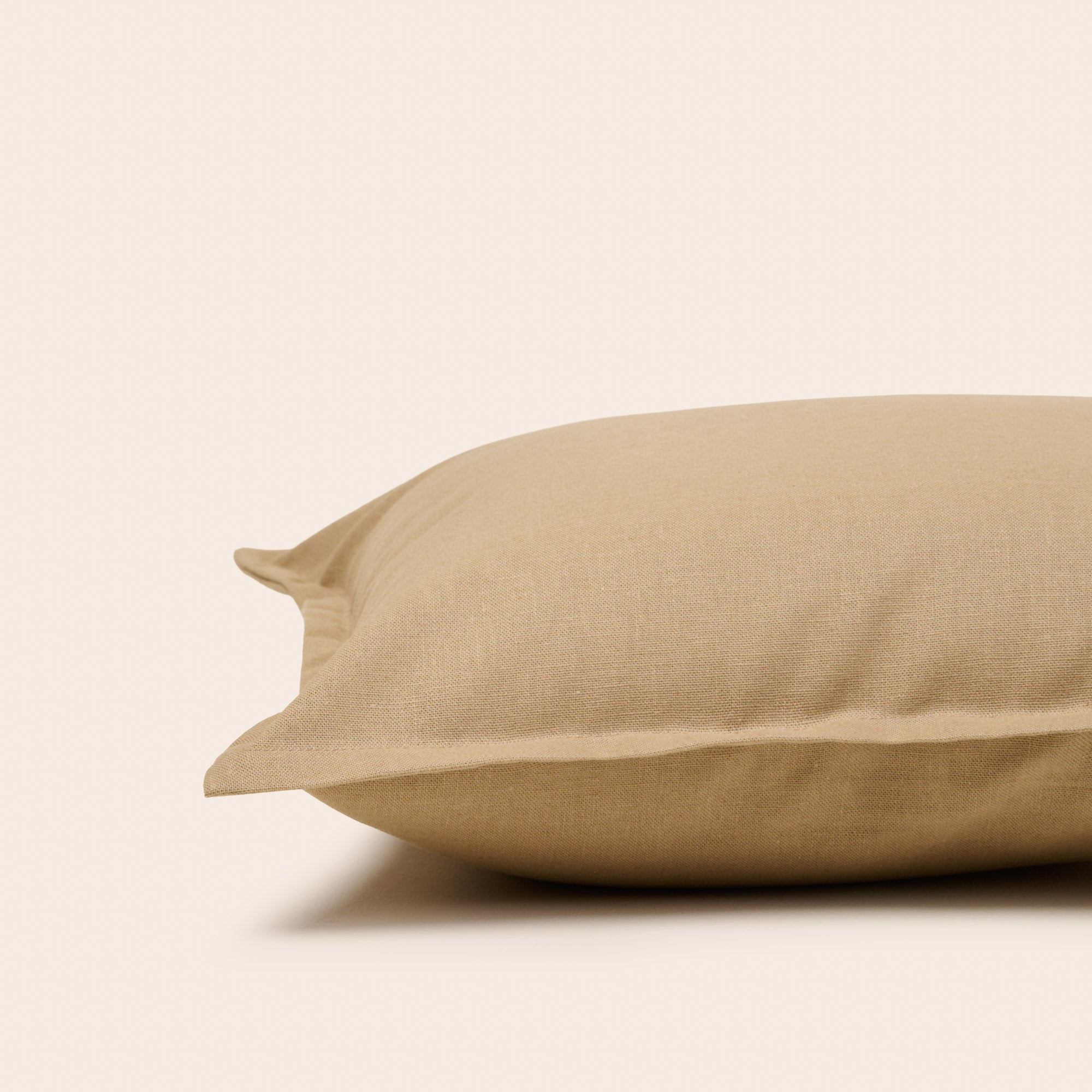 Housse de coussin LEOLINO sable chaud