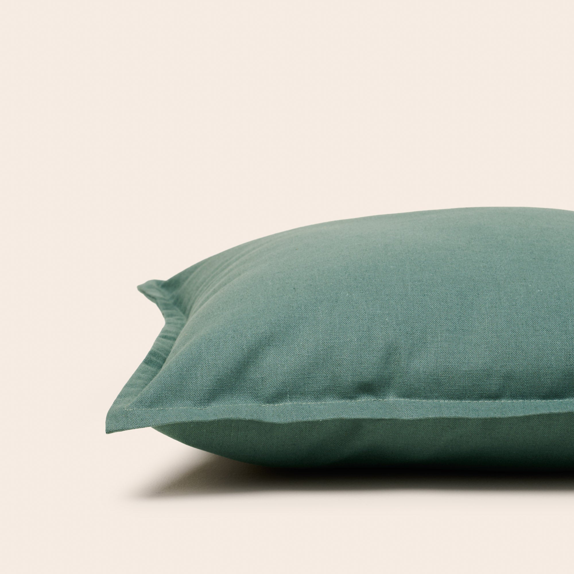 Housse de coussin LEOLINO cèdre bleuté