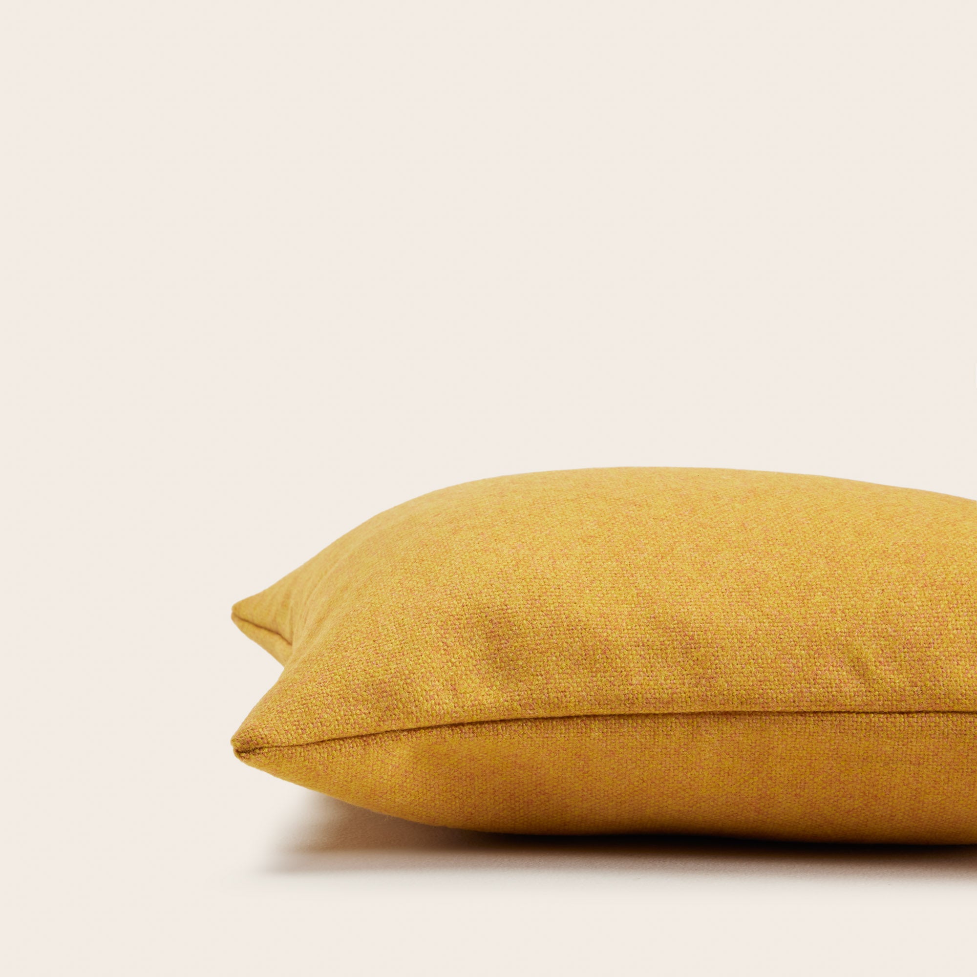 Housse de coussin MARCELO ocre jaune
