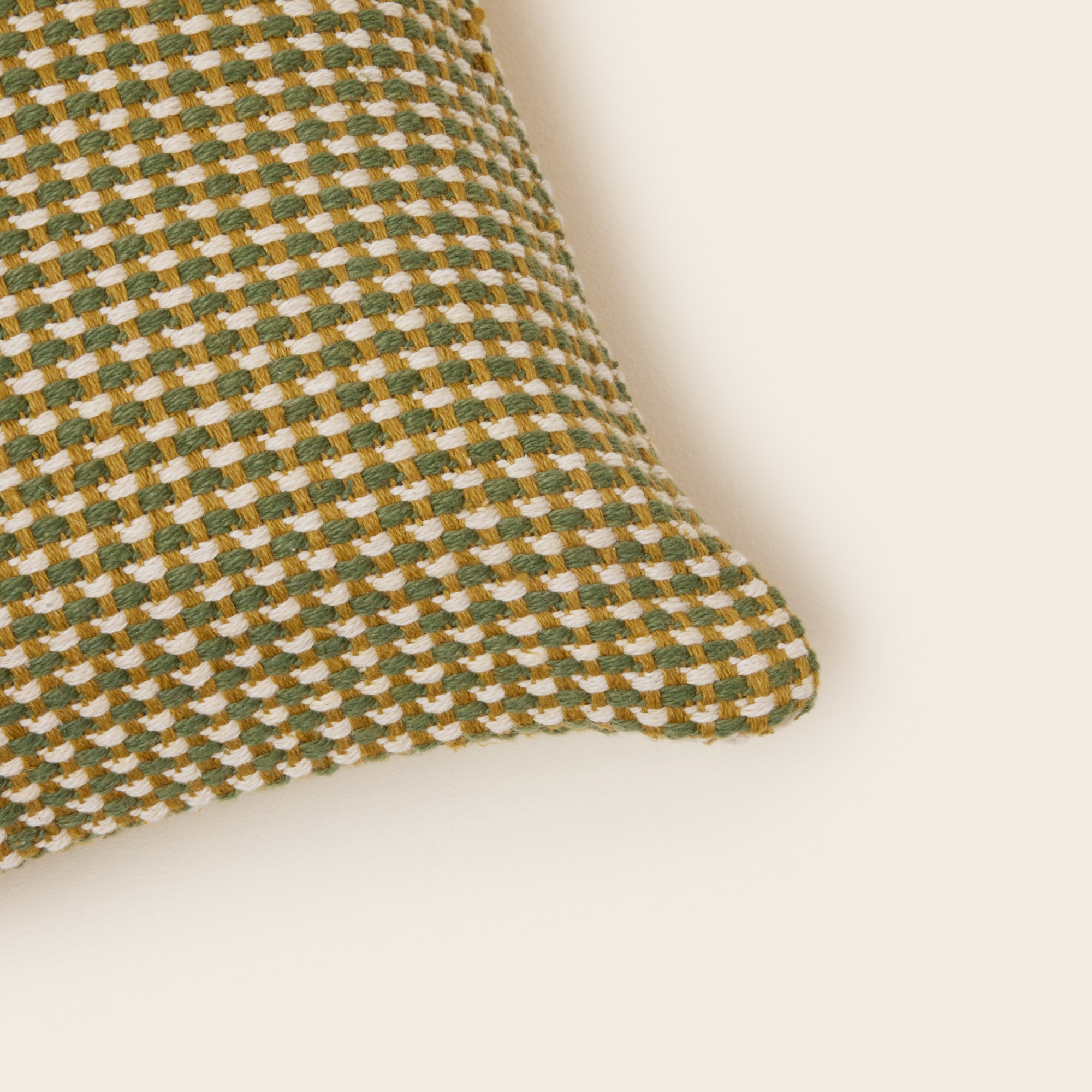 Housse de coussin MIKENO vert olivine