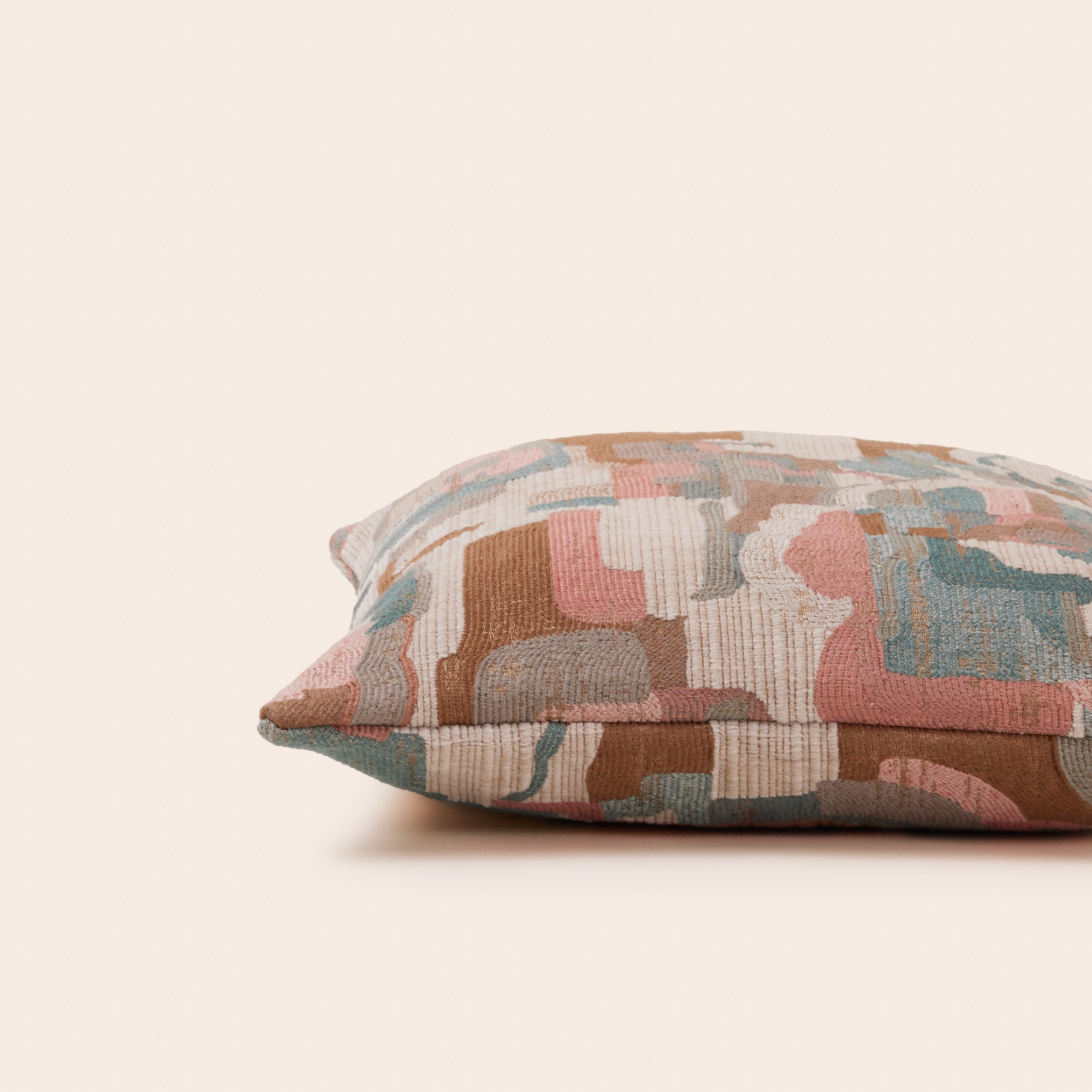 Housse de coussin MOHIRA beige et multicolore