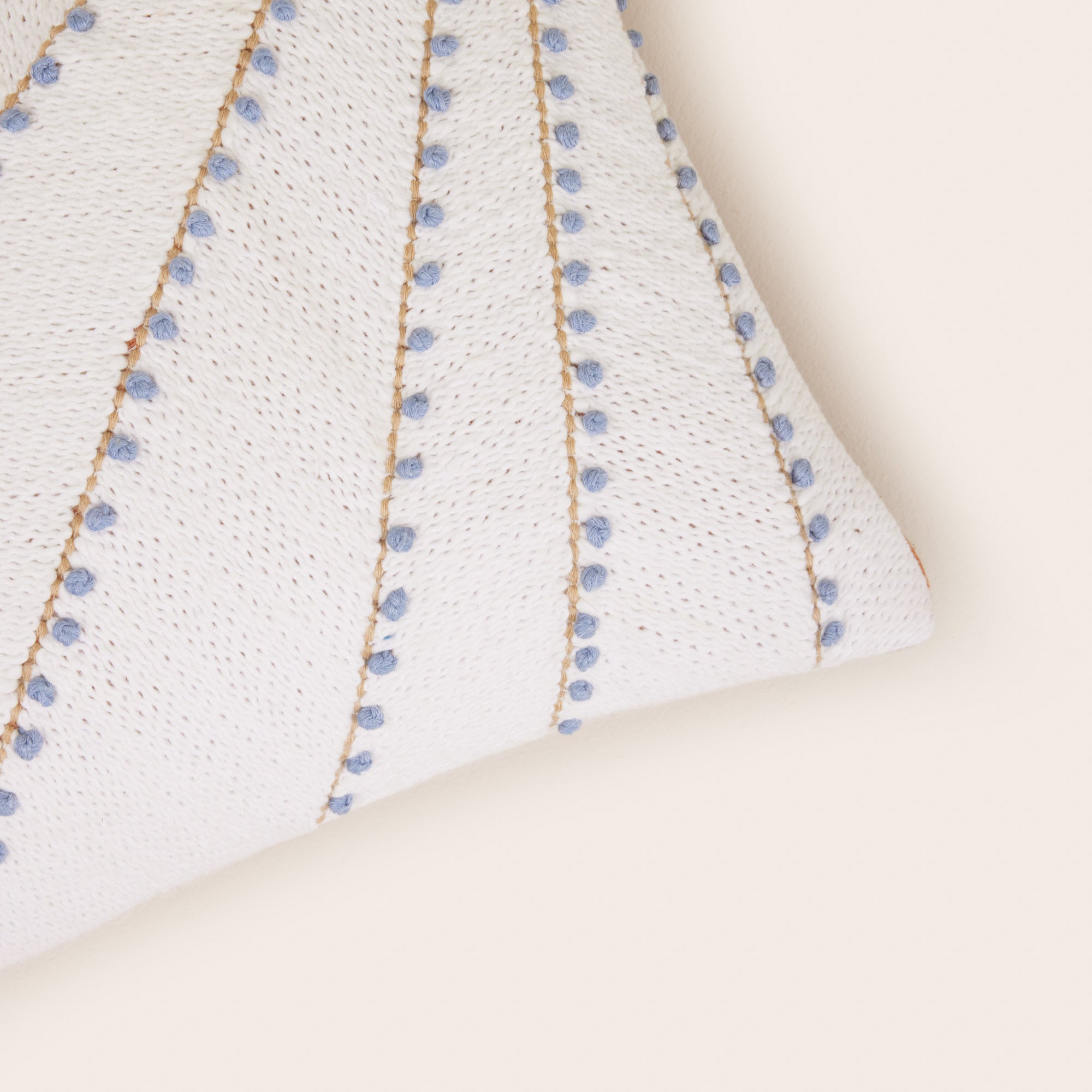 Housse de coussin OCEANA blanc et bleuté