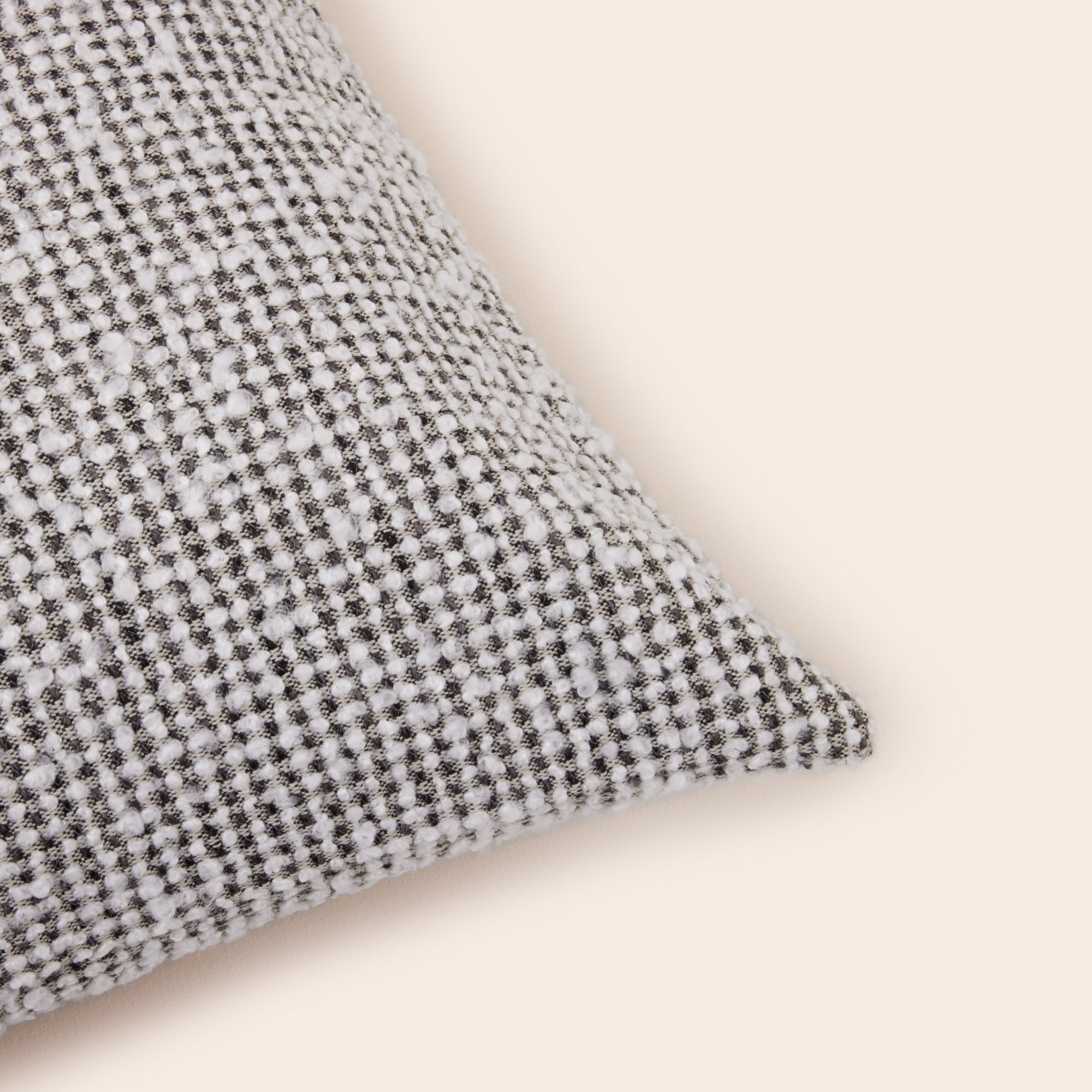 Housse de coussin PIETRO ivoire et noir