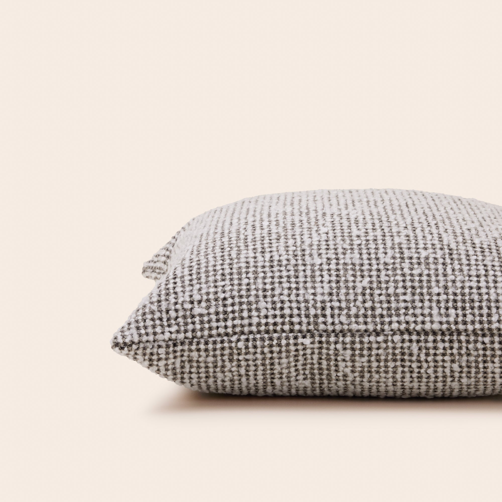 Housse de coussin PIETRO ivoire et noir