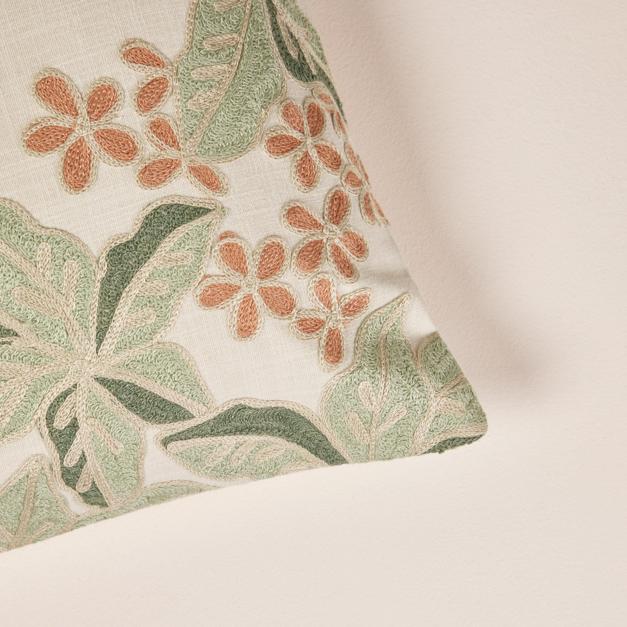 Housse de coussin TUCANA pastel