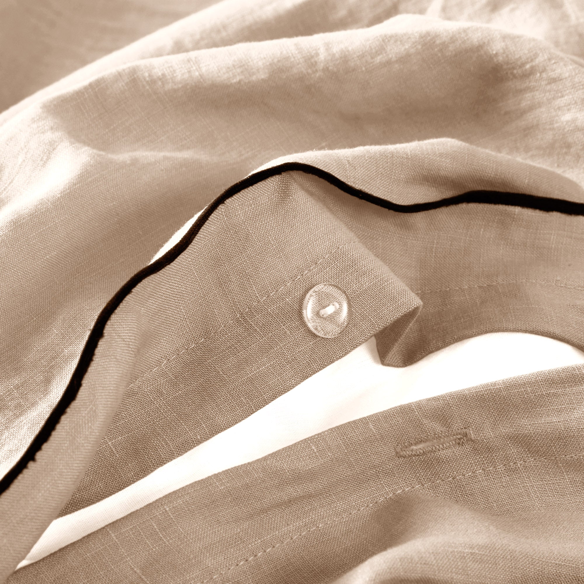 Parure de lit CARLINA sable et bourdon noir