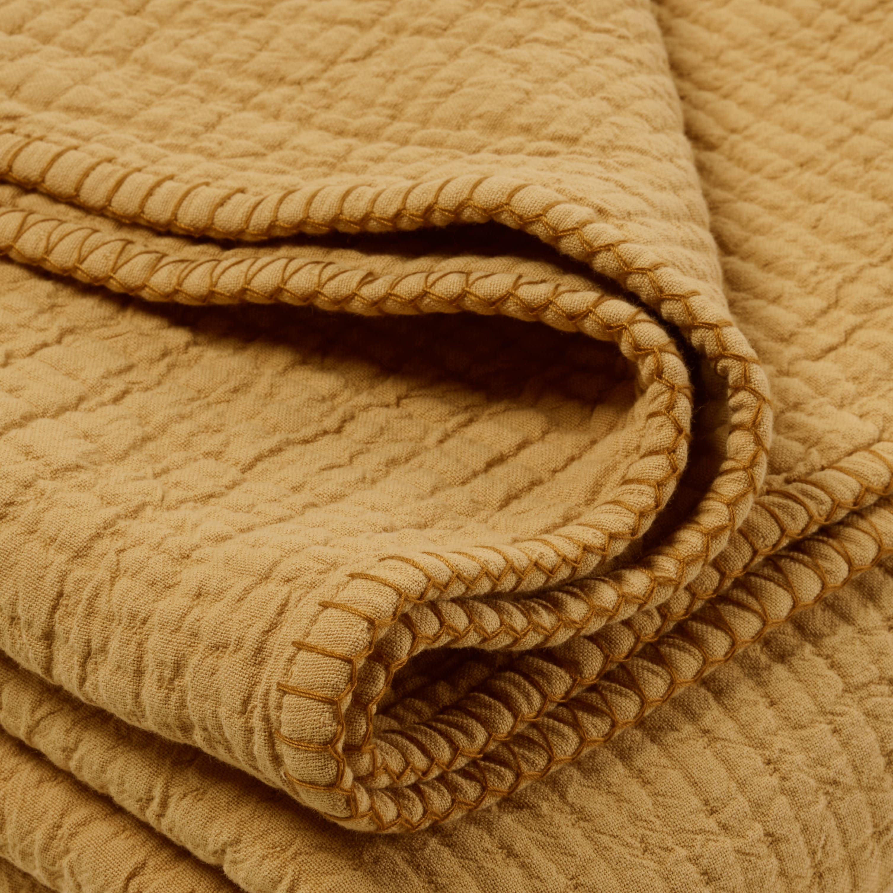 ILARIO Decke in Strohgelb und Muschelmuster