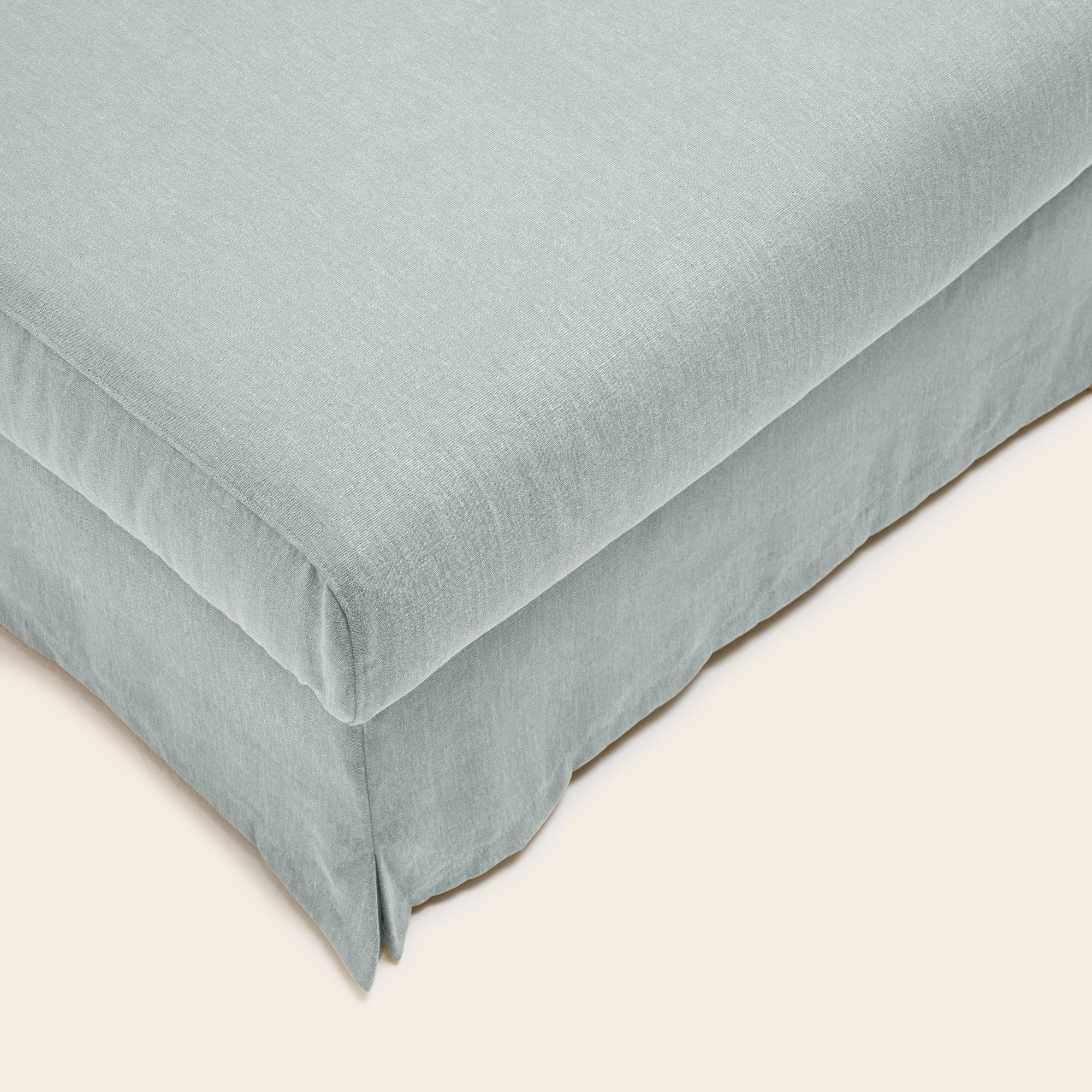 Poltrona CLARIBEL in tela Celadon