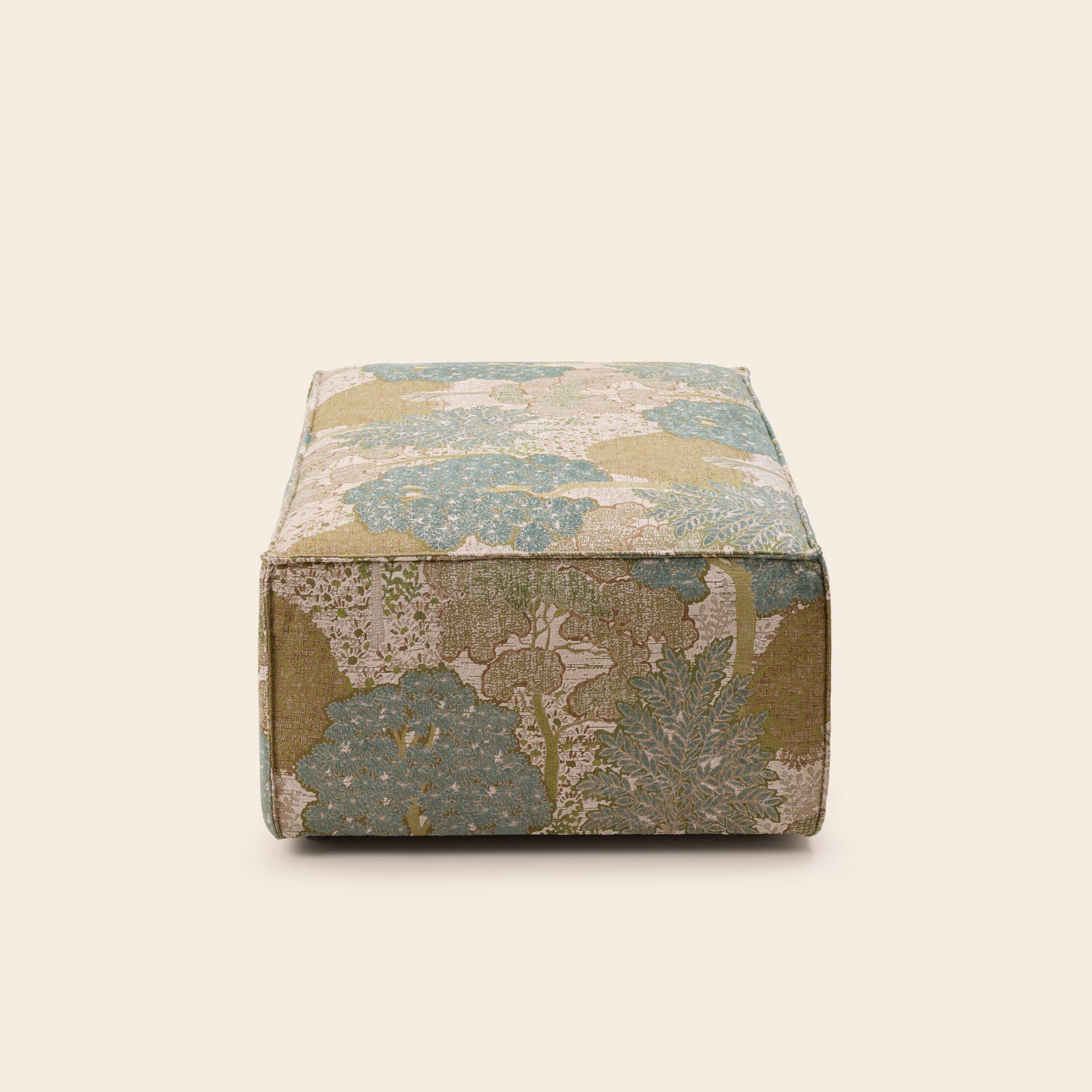Natural and green DYONIS pouf