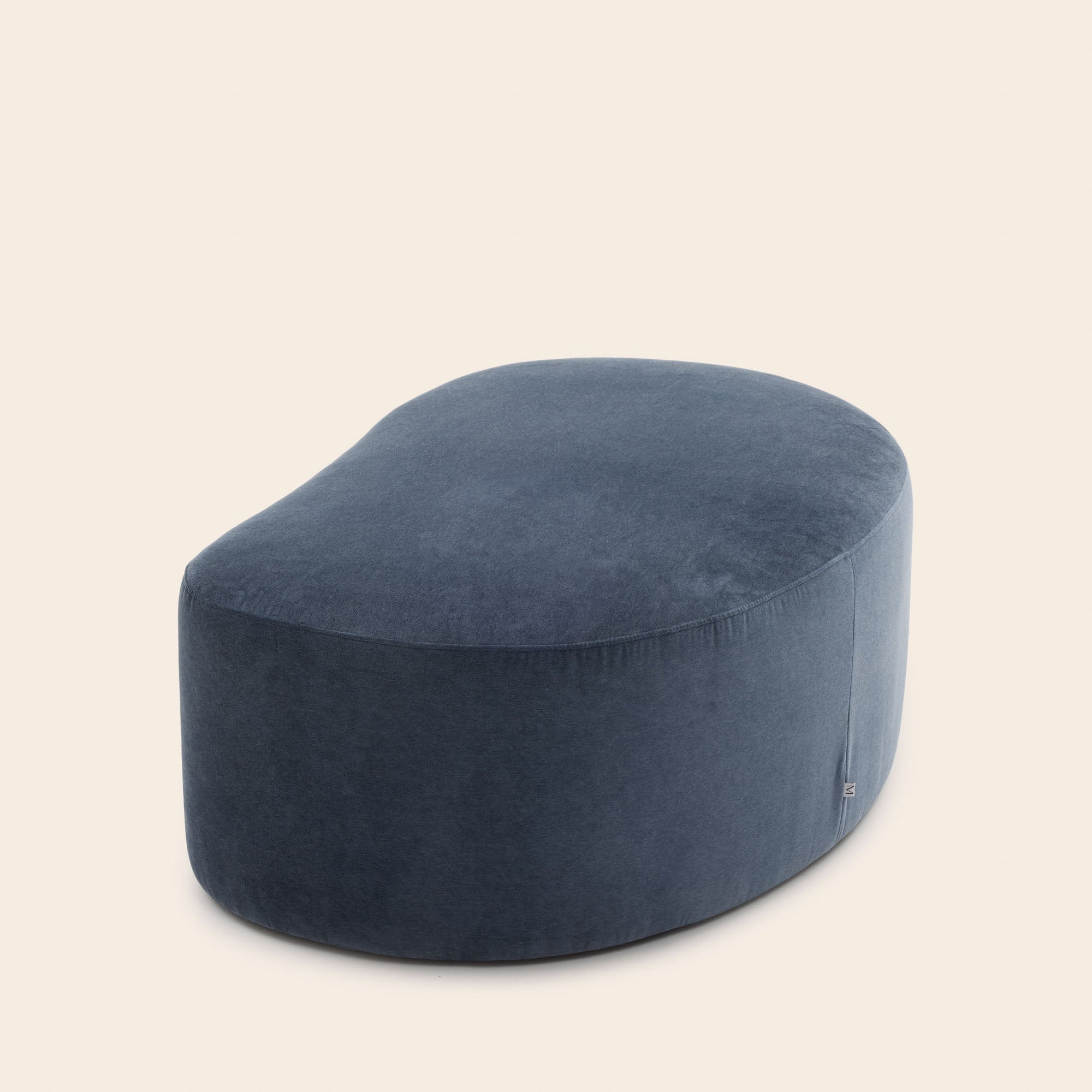 JULIKA Pouf graublauer Samt