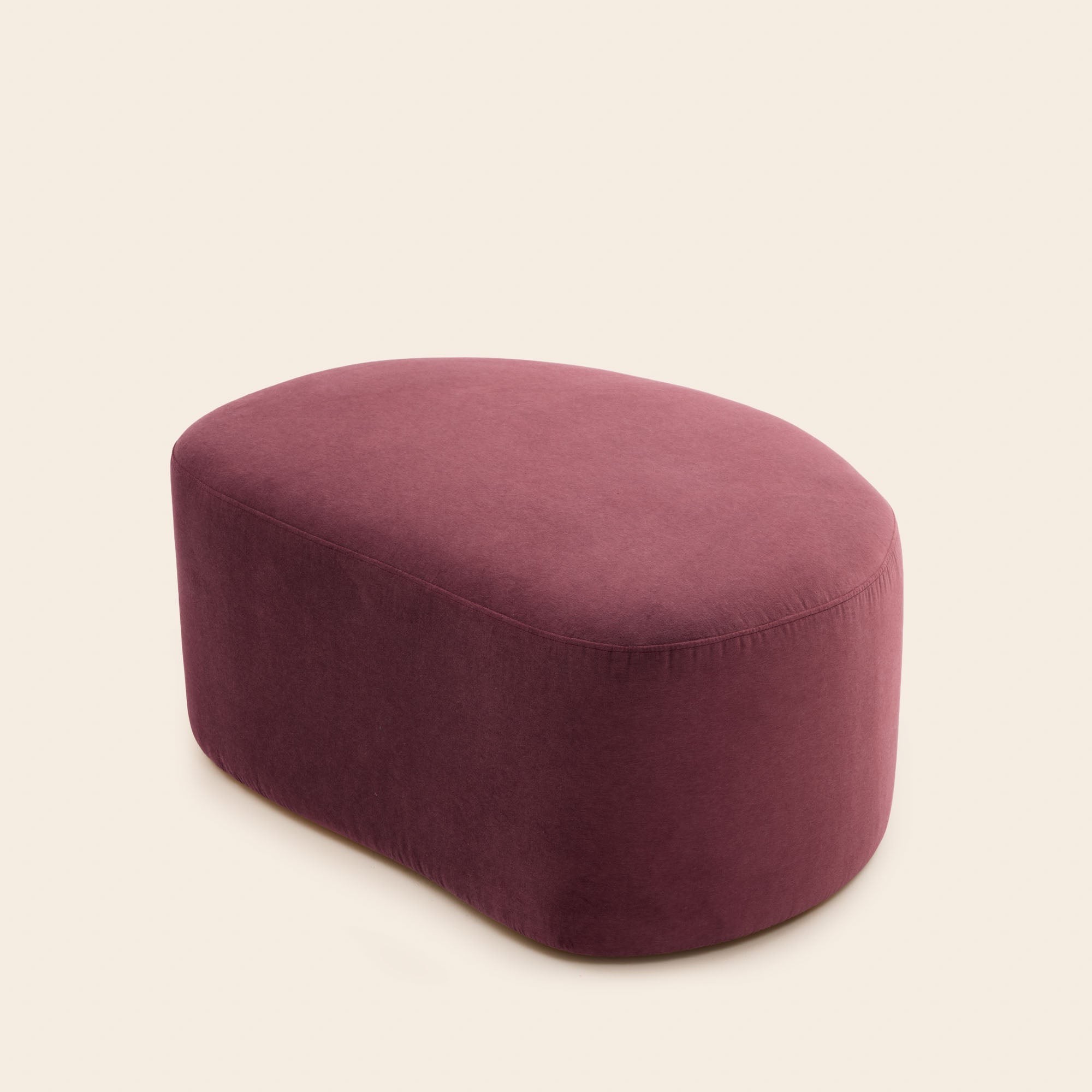 JULIKA opalen zachte aubergine poef