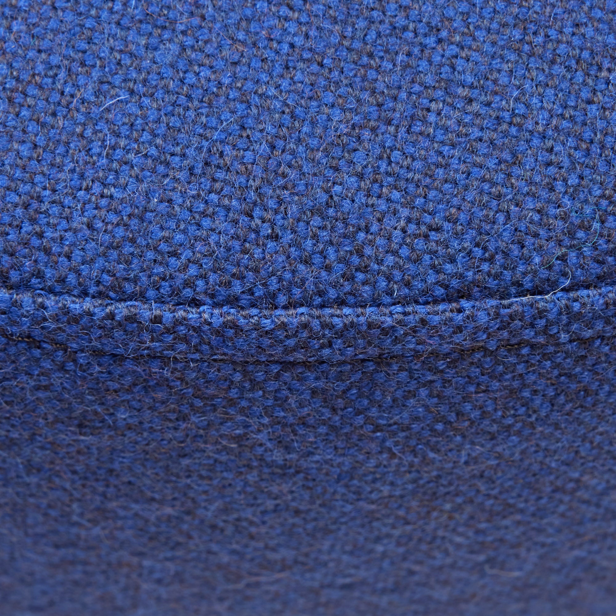 Pouf POPPIE bleu outremer