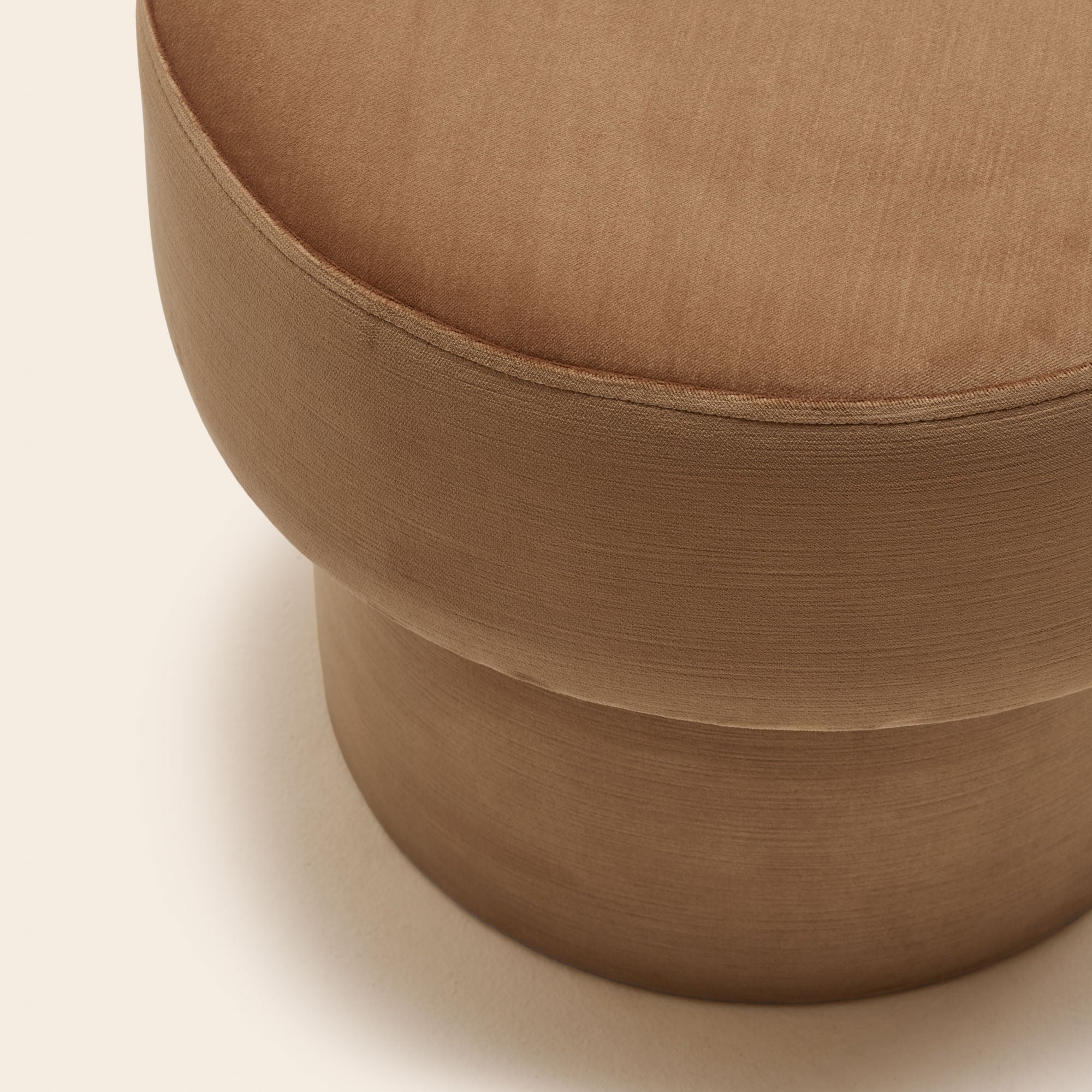 Pouf POPPIE cammello oro