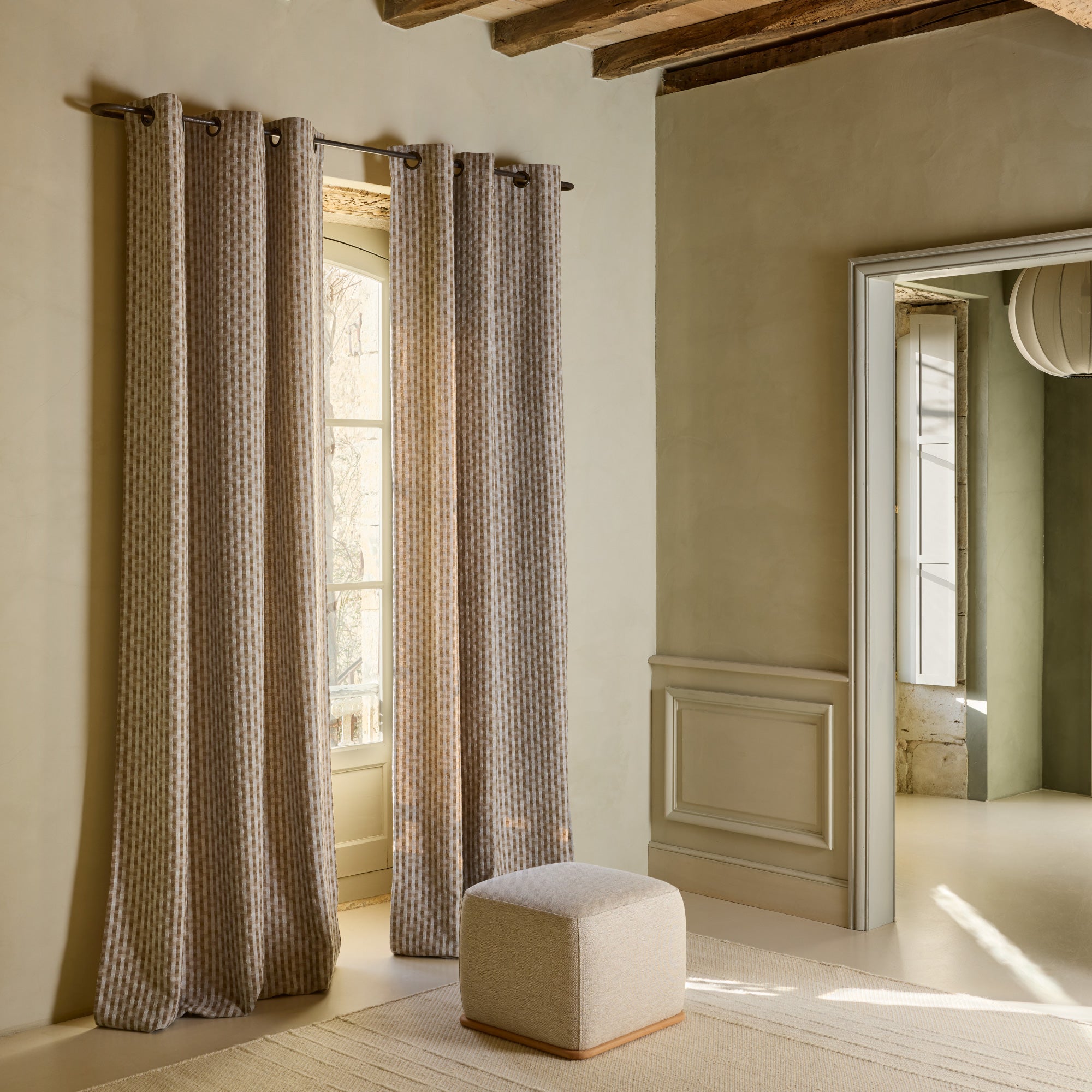 Vorhang mit goldenen Ösen CASTIN natur und taupe