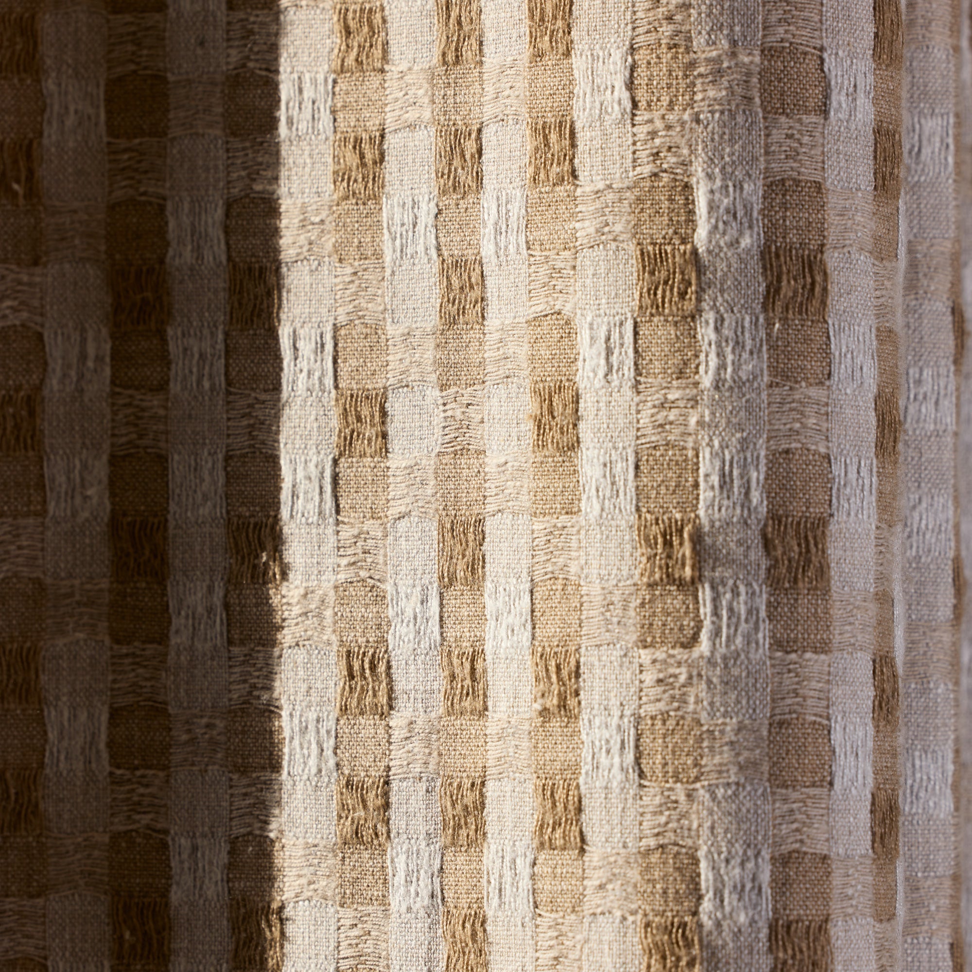 Vorhang mit goldenen Ösen CASTIN natur und taupe