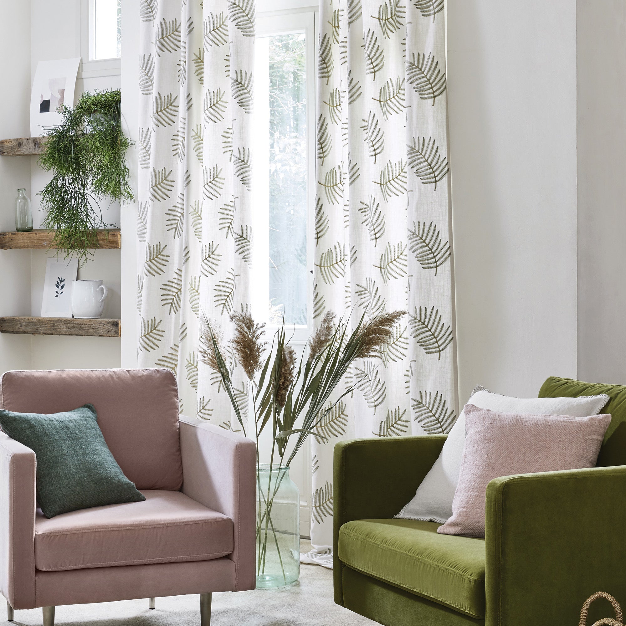 Rideau à oeillets dorés FILICO blanc cassé et sauge