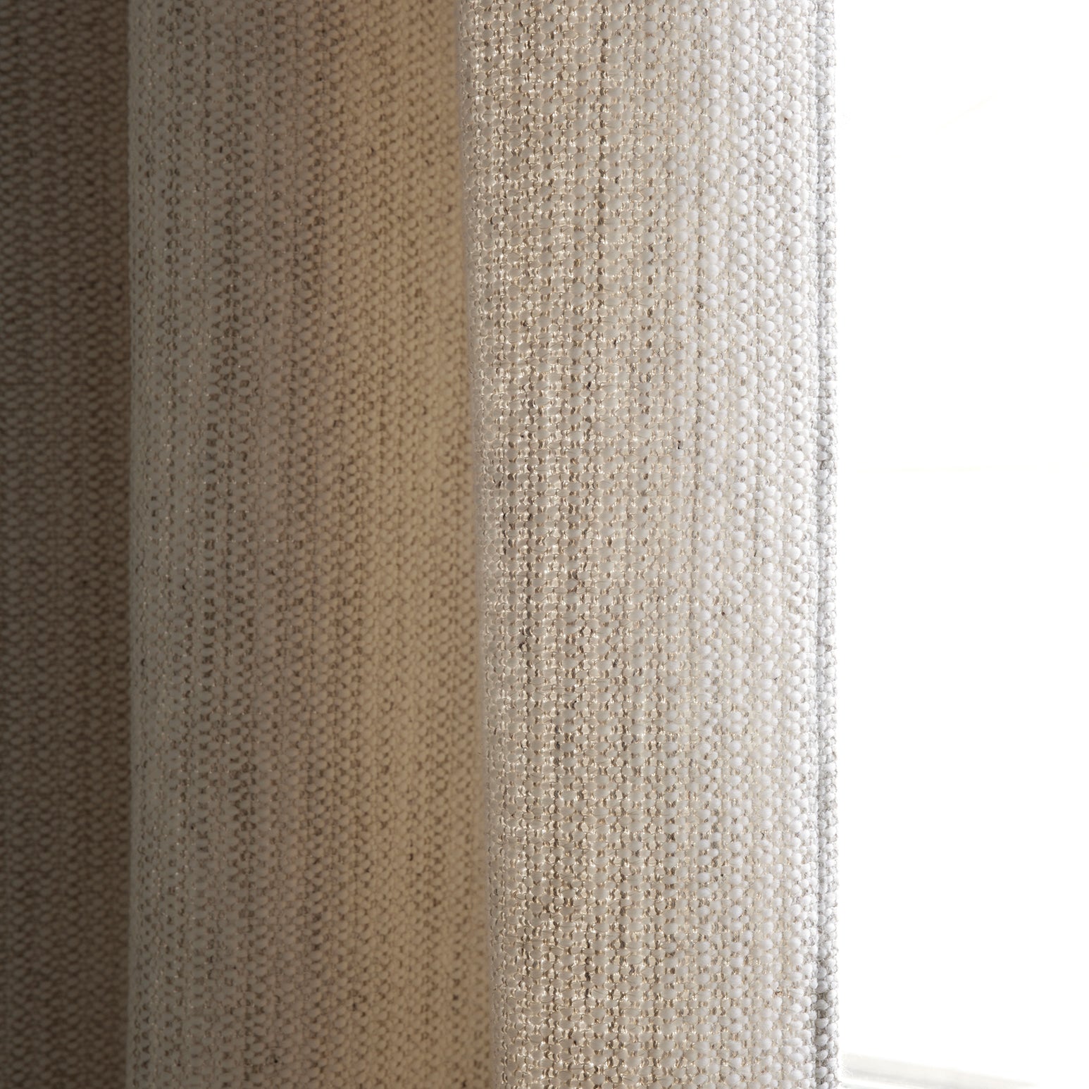 Rideau à oeillets dorés LENIO ivoire