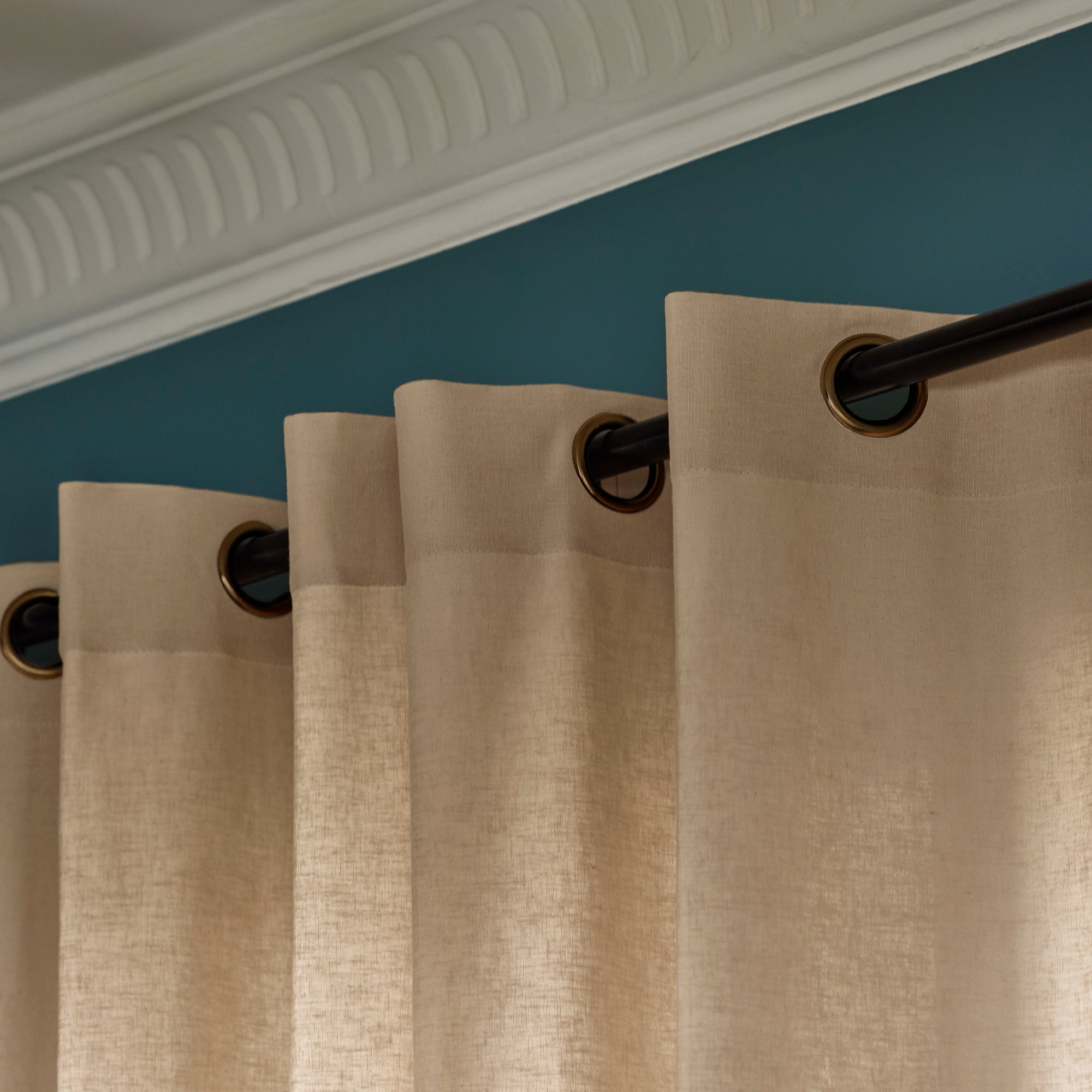 Rideau à oeillets dorés LEOLINO beige minéral