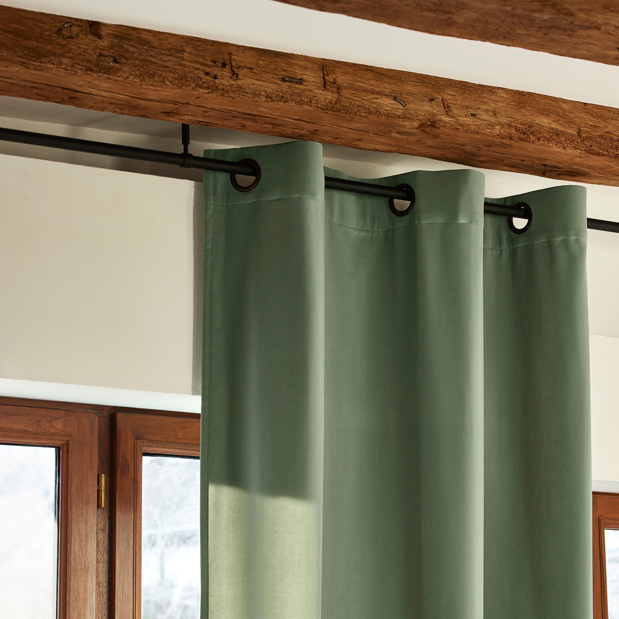 Rideau à oeillets dorés MATIA vert de gris | mobile_slider