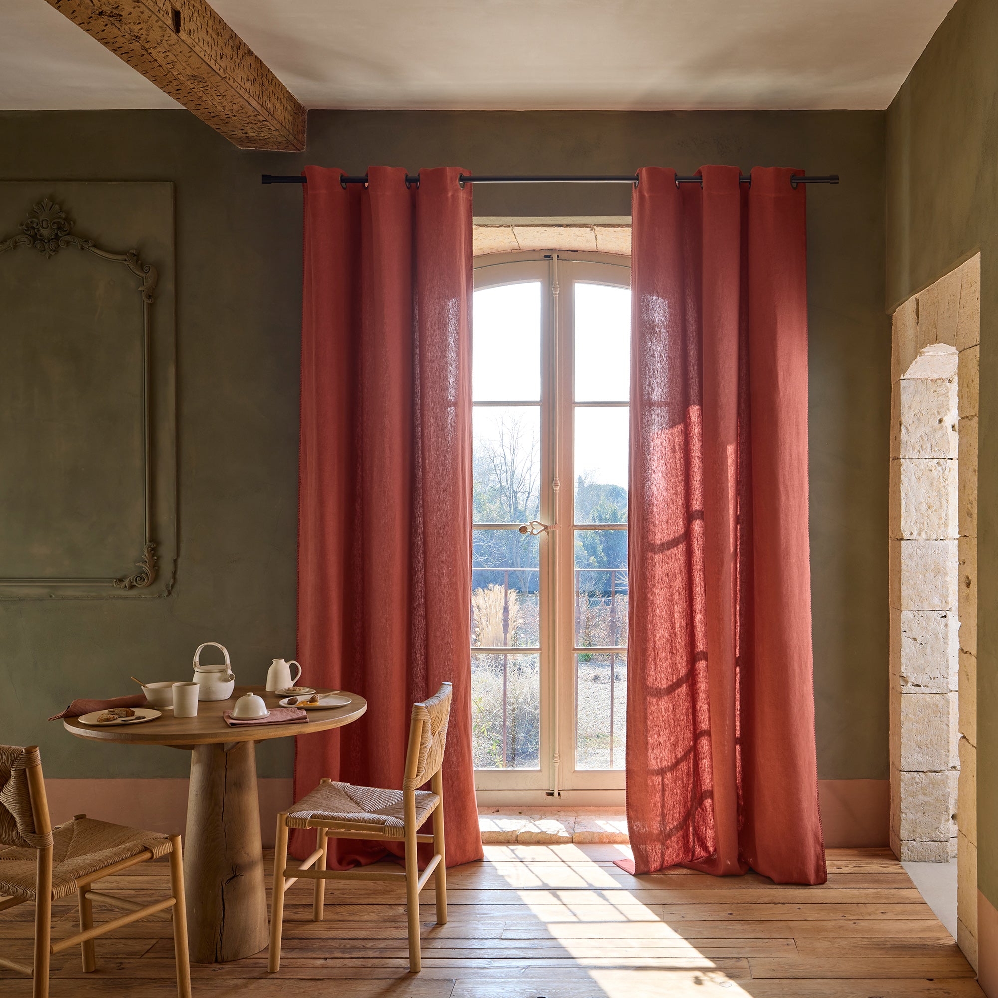 NINO brick and scallop gold eyelet curtain