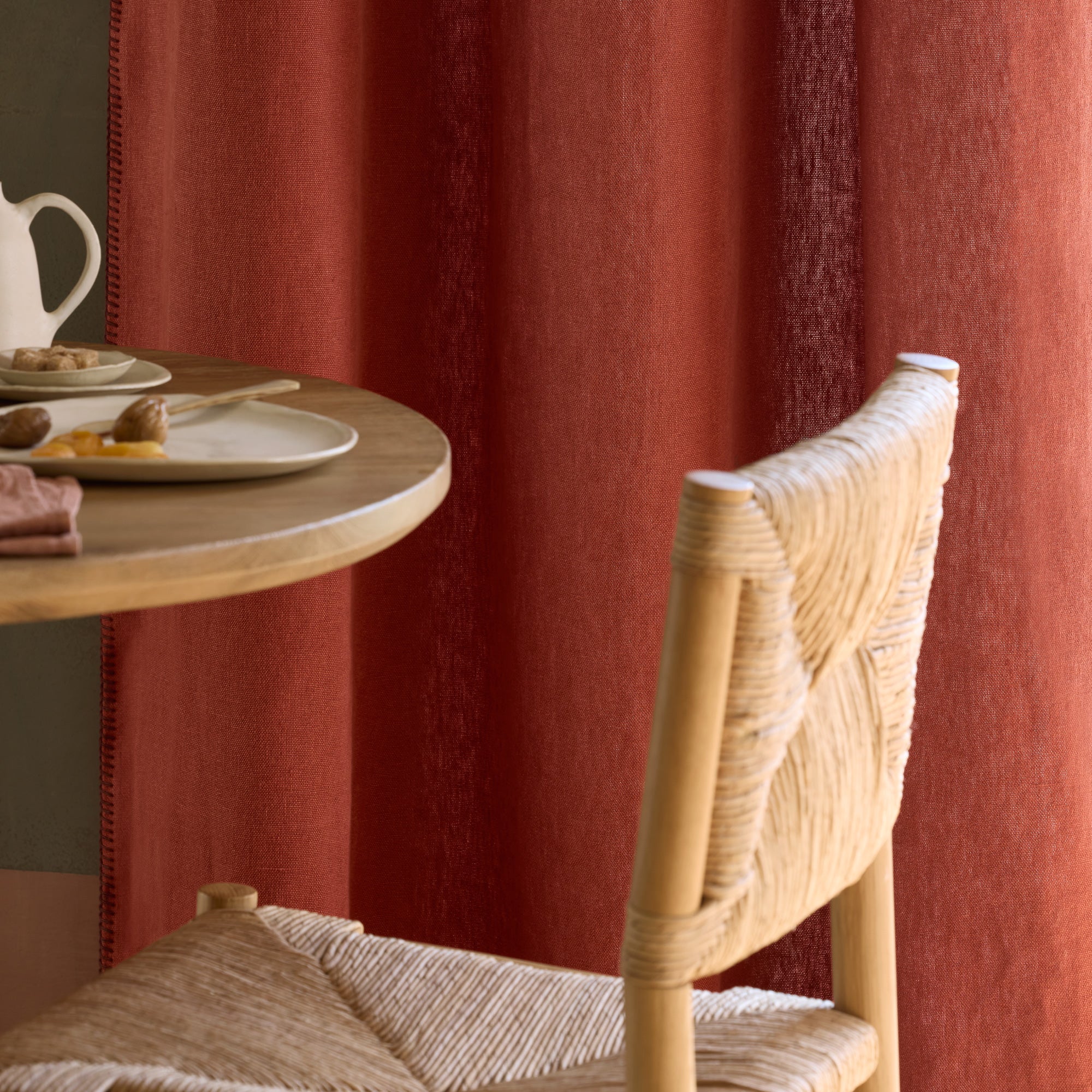 NINO brick and scallop gold eyelet curtain