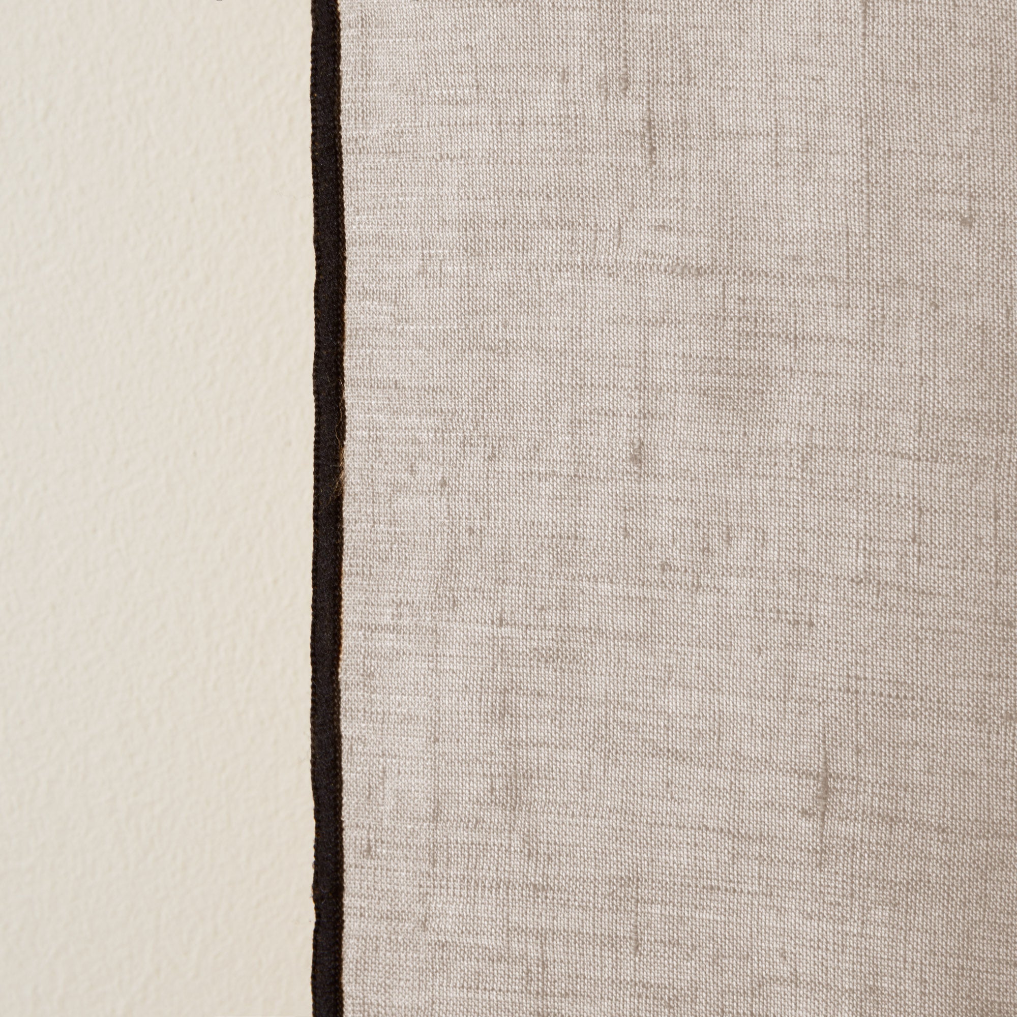 Rideau à oeillets noirs CARLINA ficelle et bourdon noir