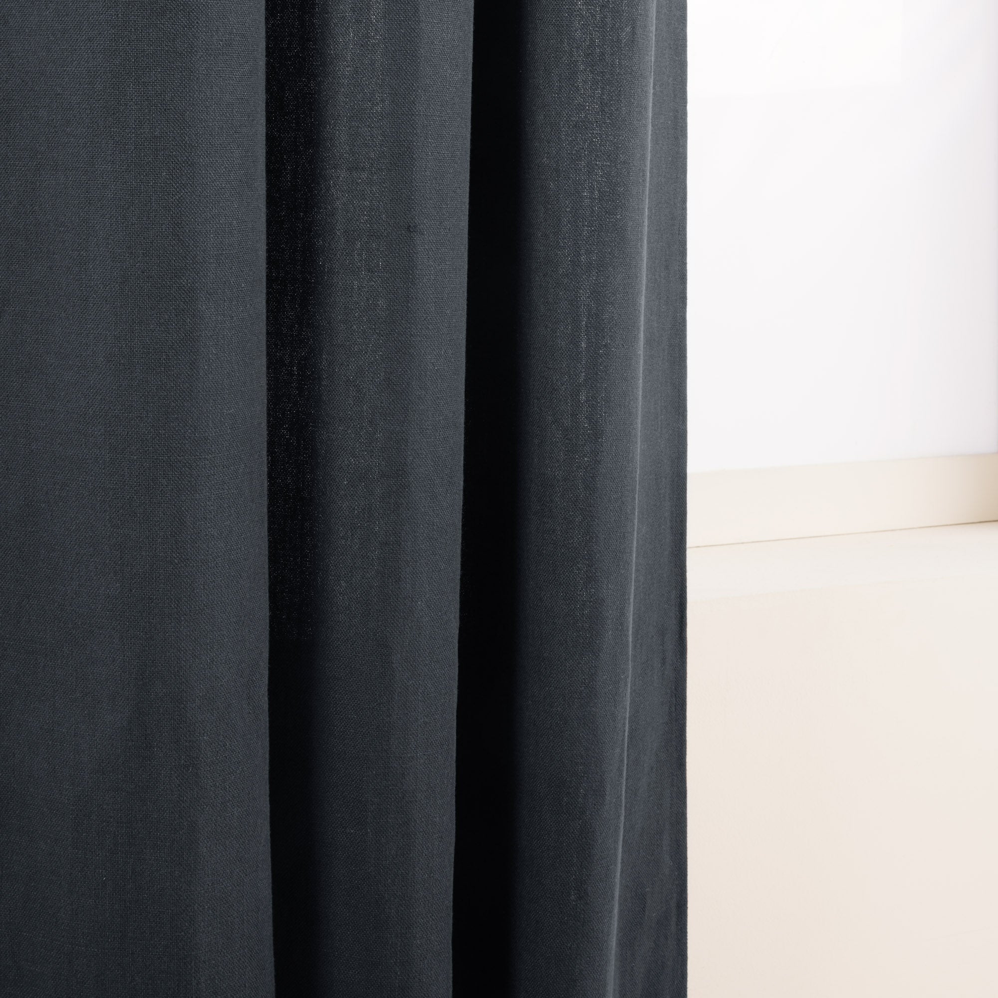 Rideau à oeillets AUBIN gris foncé