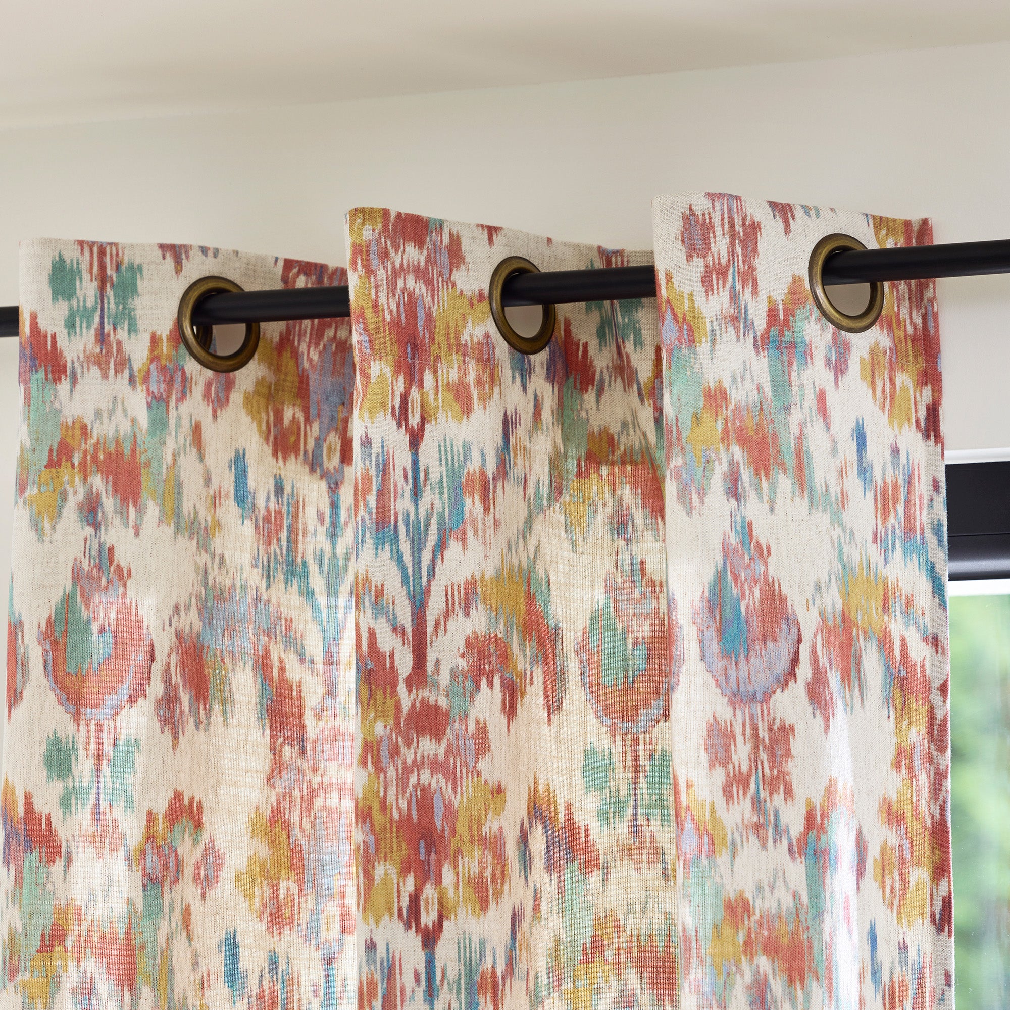 Rideau à oeillets dorés SHINTA naturel et coloré