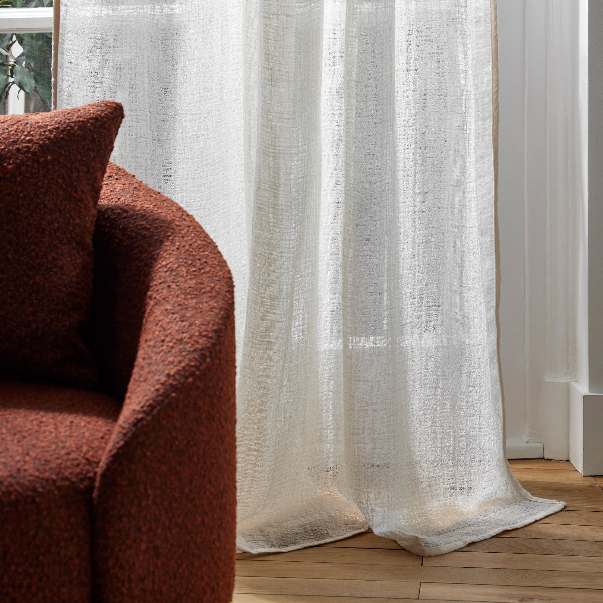 Rideau panneau ANKUR blanc et broderie noire