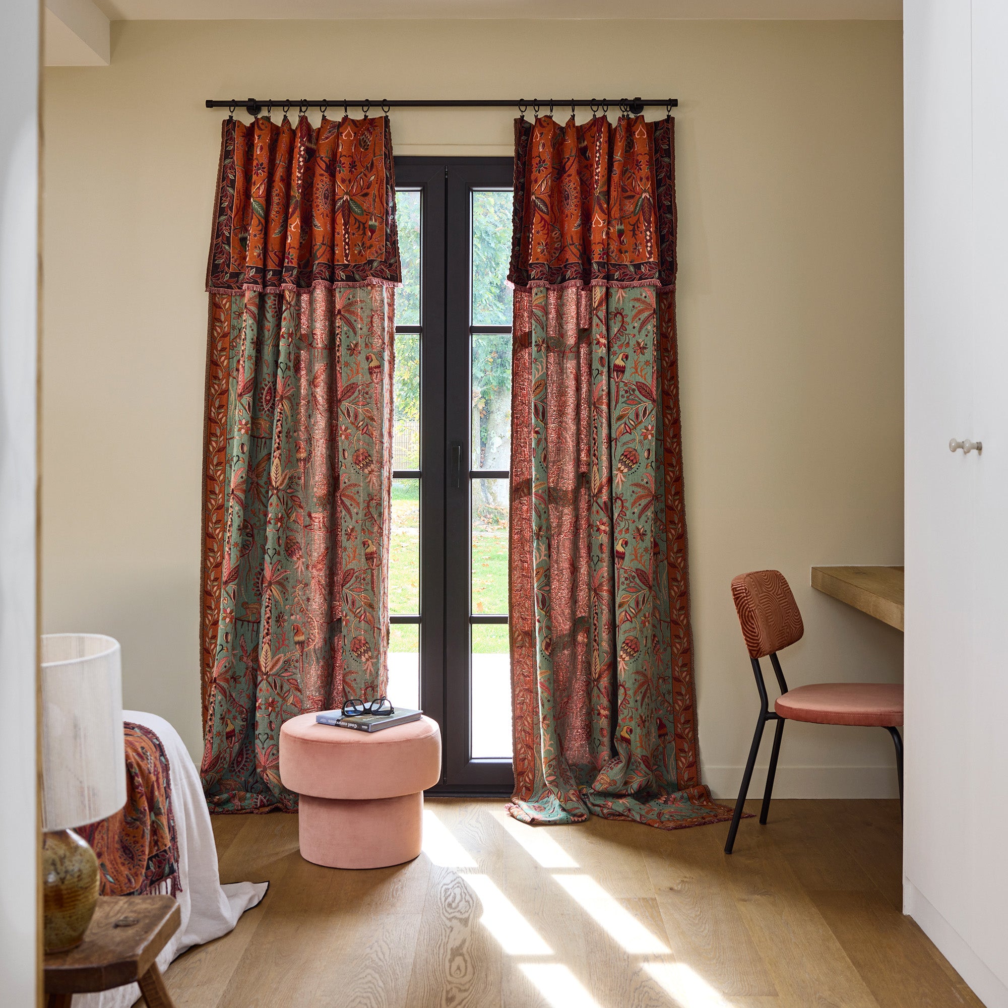 Rideau panneau SUNDARI orangé et multicolore