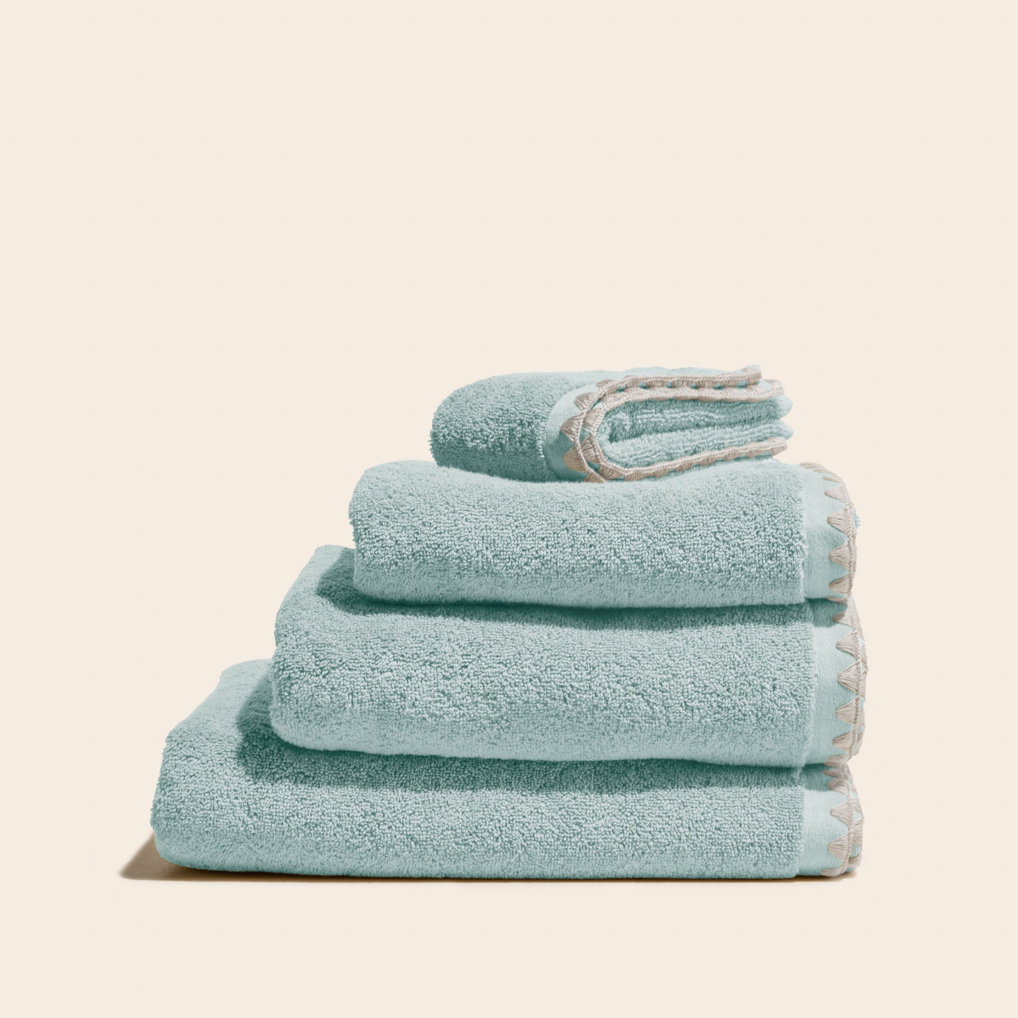 Serviette de toilette NERYDA céladon et beige