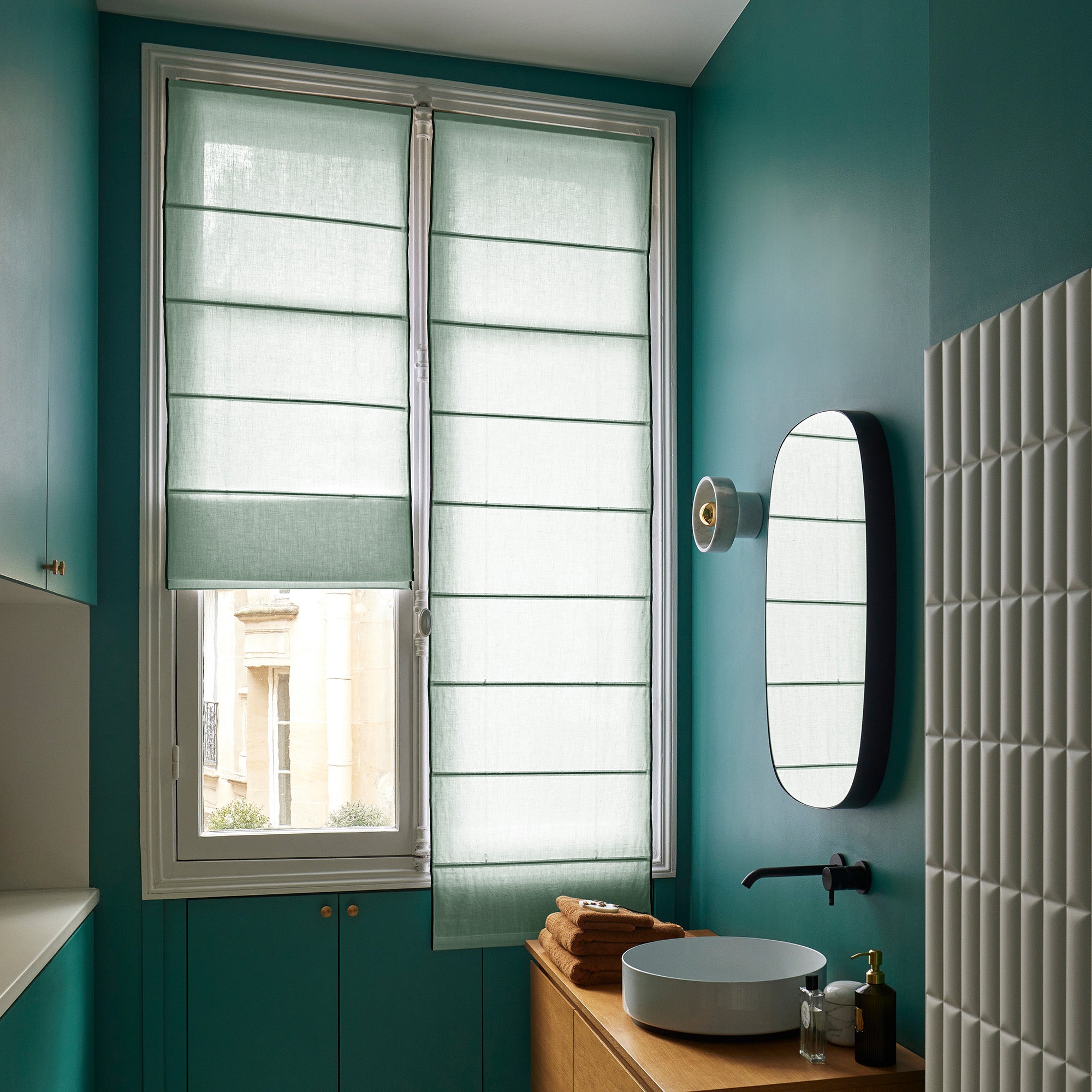 Store bateau CARLINA tilleul et bourdon noir