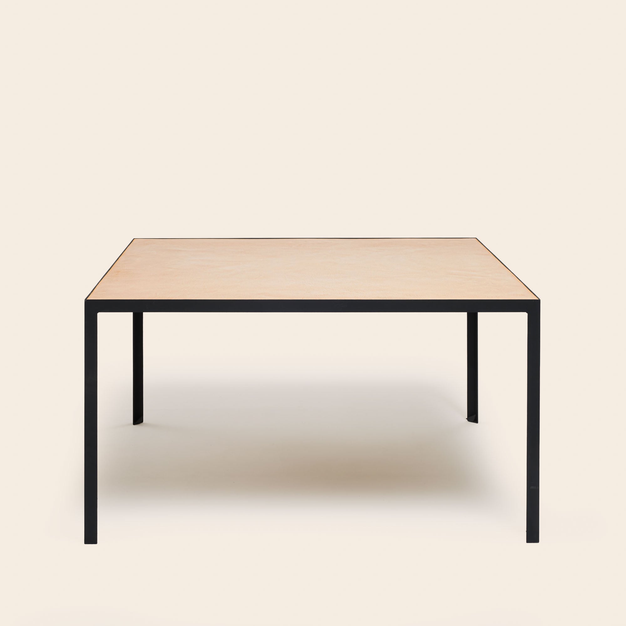 Tavolo da pranzo in metallo beige polvere e nero ORELIA