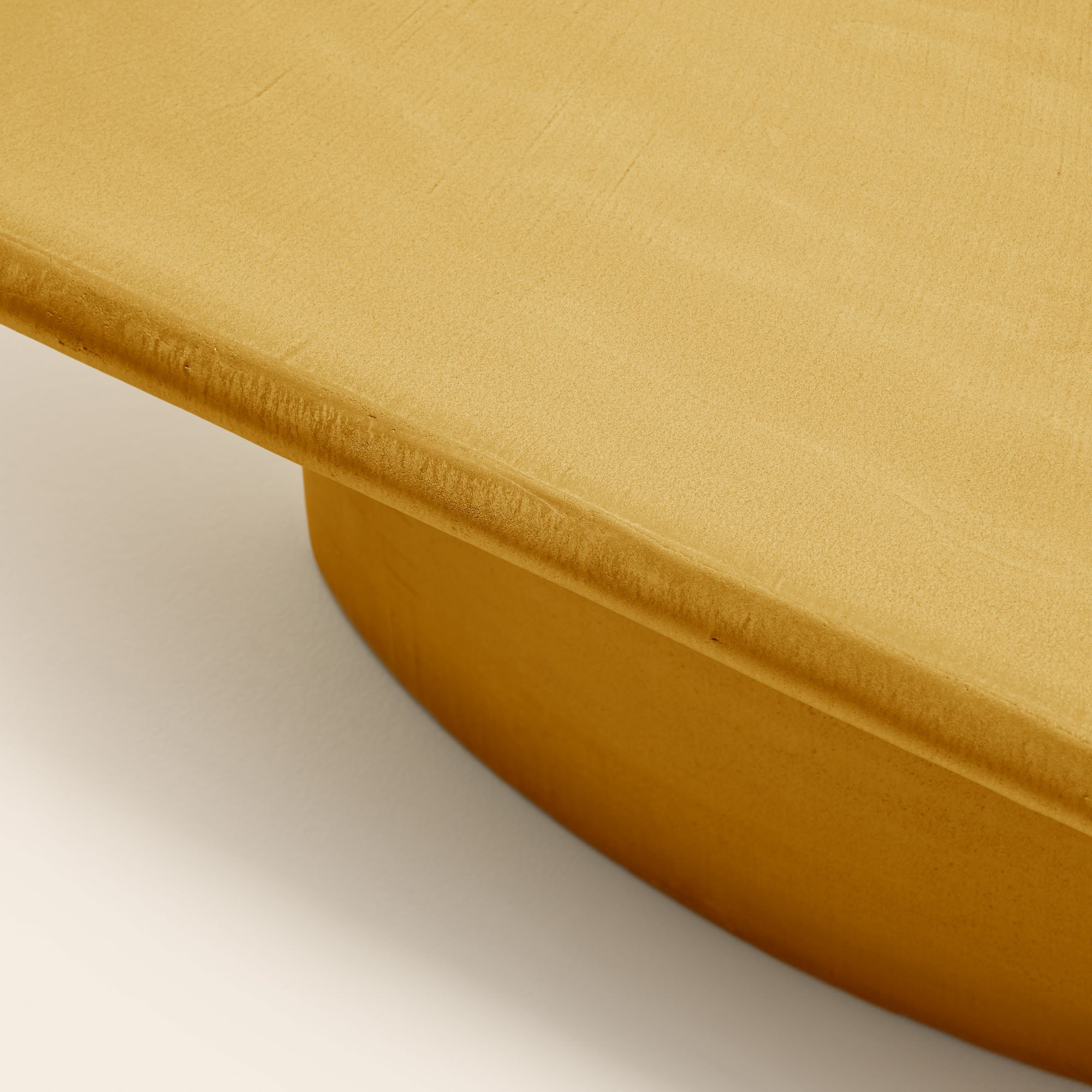 Table basse CALIX terre d'ocre