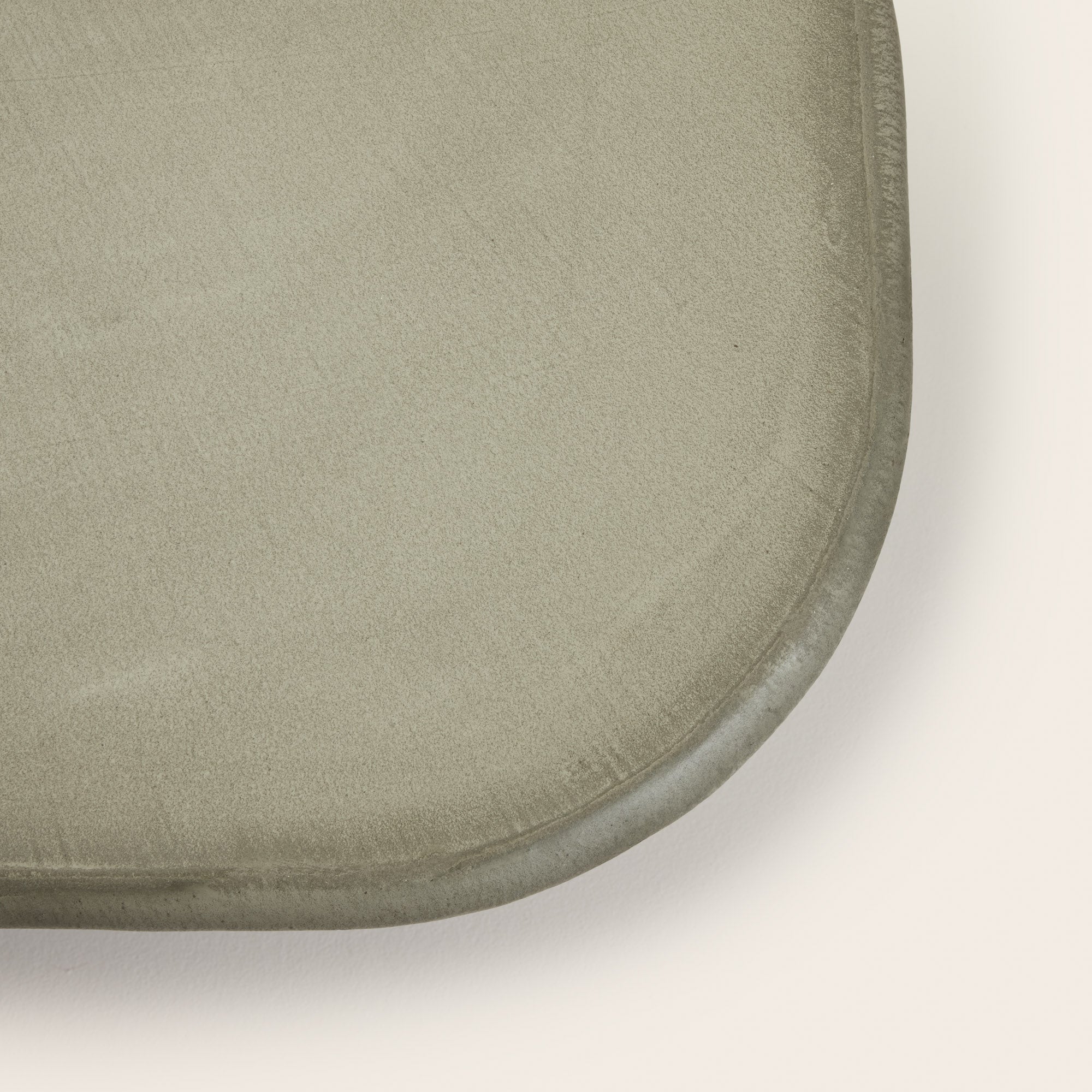 Table basse CALIX argile verte